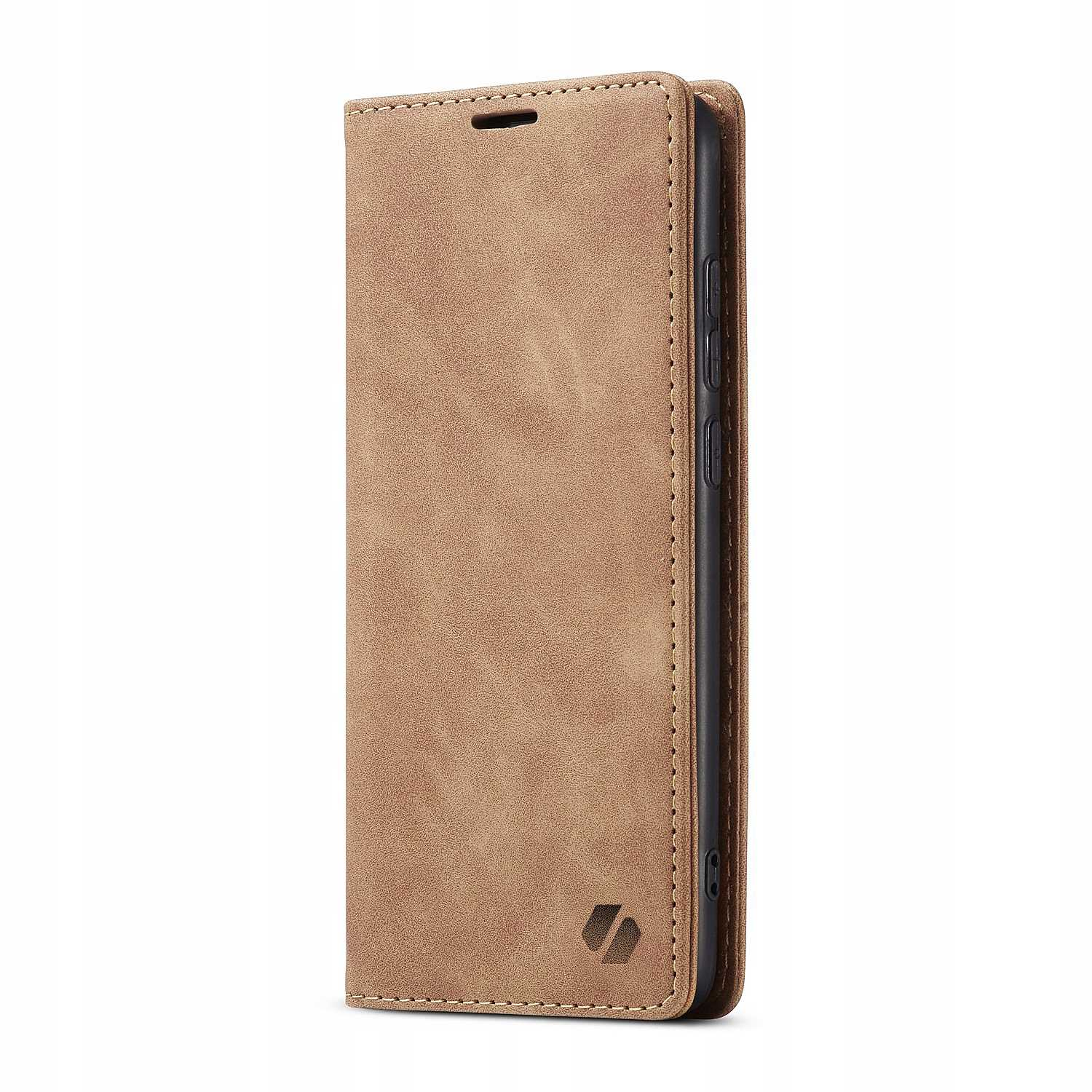 Brązowe etui na telefon w pozycji pionowej. Etui jest zamknięte, widoczny jest przód telefonu.
