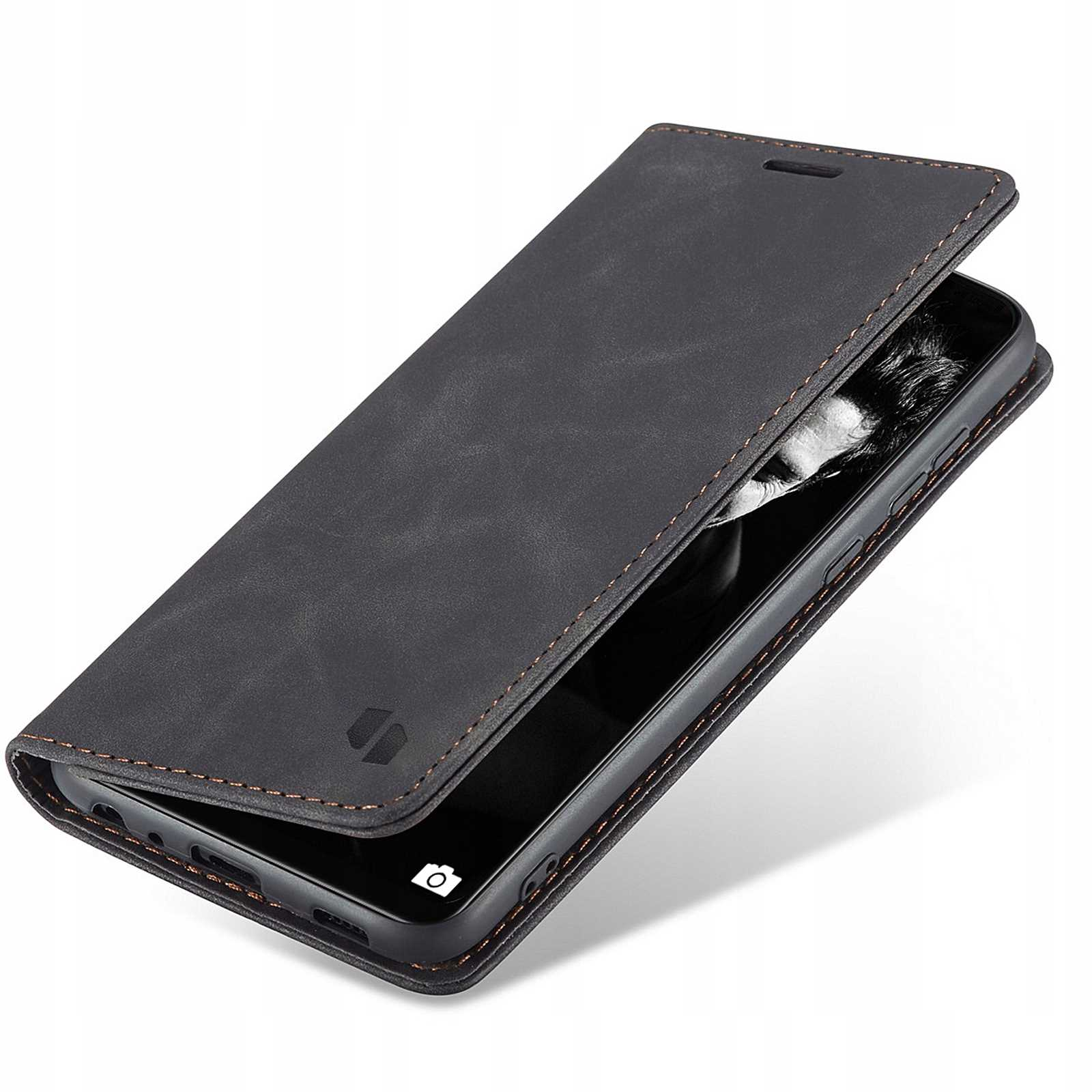 Czarne etui na telefon jest otwarte, odsłaniając telefon w środku. Logo jest widoczne z przodu.