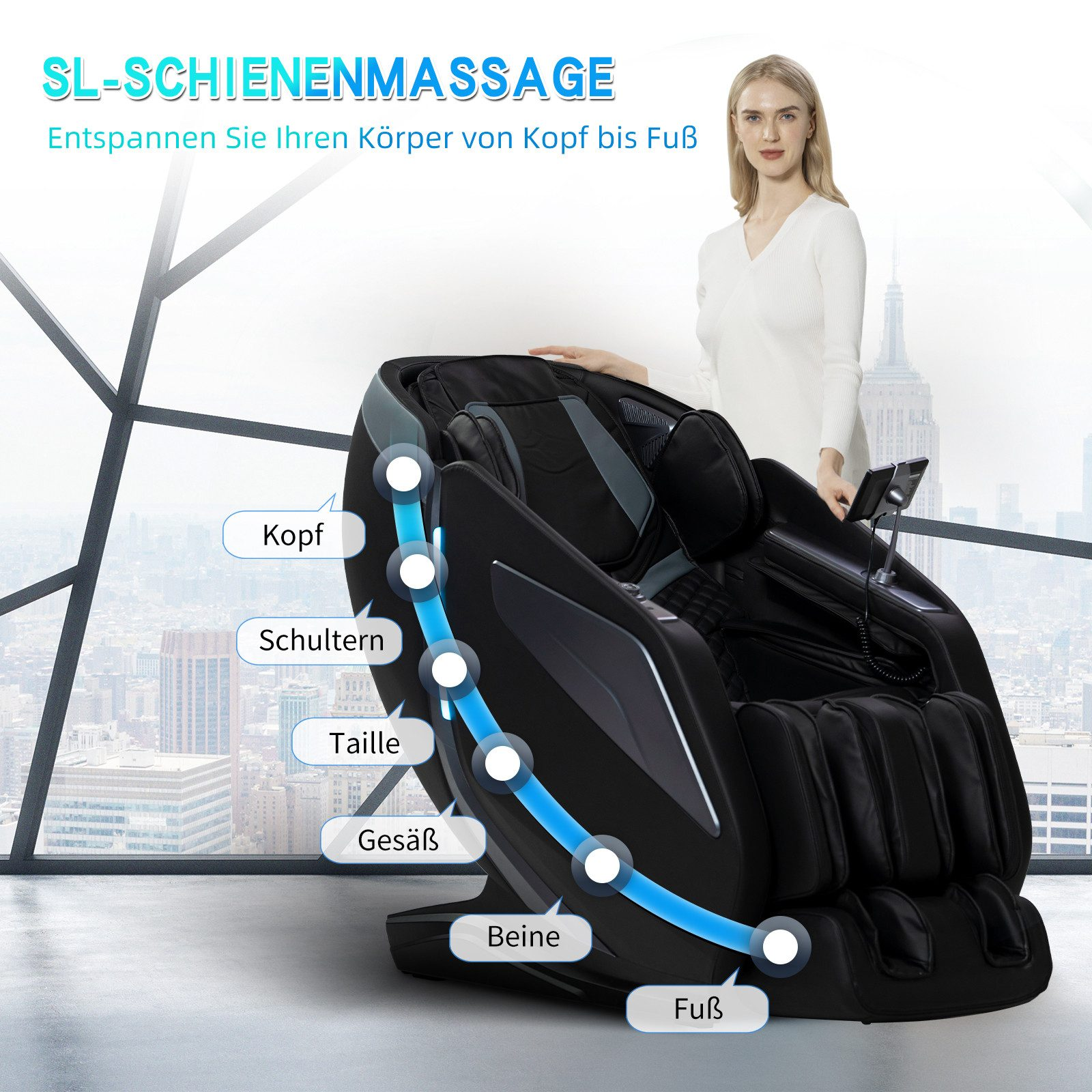Eine Frau steht neben einem schwarzen Massagesessel und zeigt auf die Körperteile.