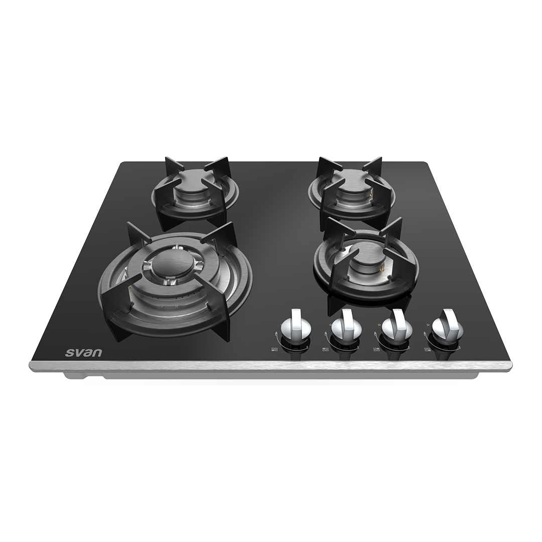 Encimera de cocina de vidrio negro con cuatro quemadores y perillas plateadas. Superficie limpia.