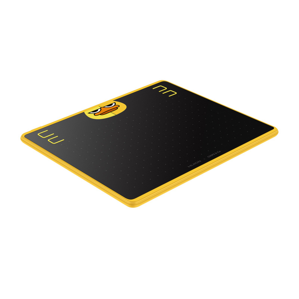 Żółty tablet do rysowania z kaczą twarzą leży na białej powierzchni.