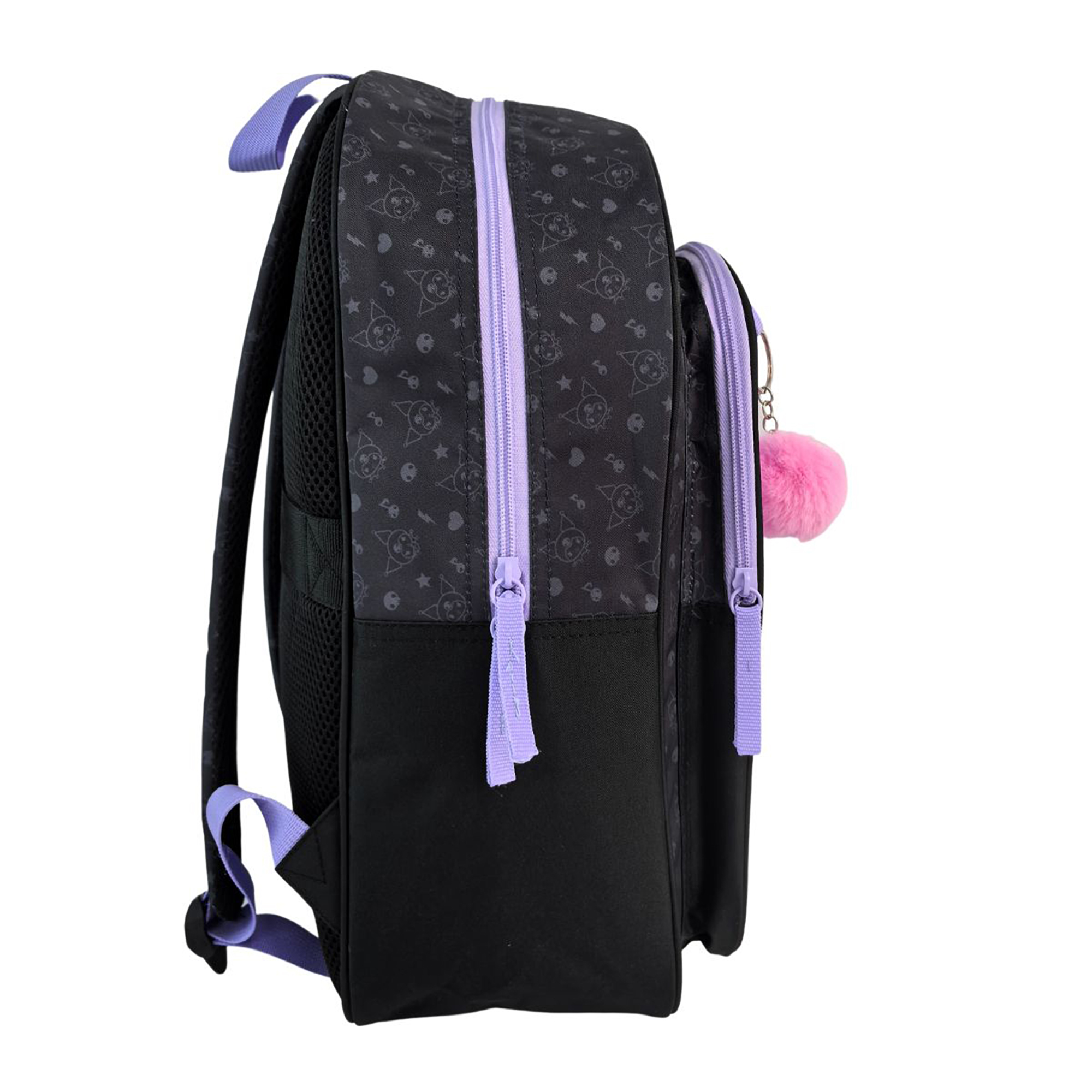 Zaino nero con motivo a gatti e dettagli viola. Presenta un pompon e una zip viola.