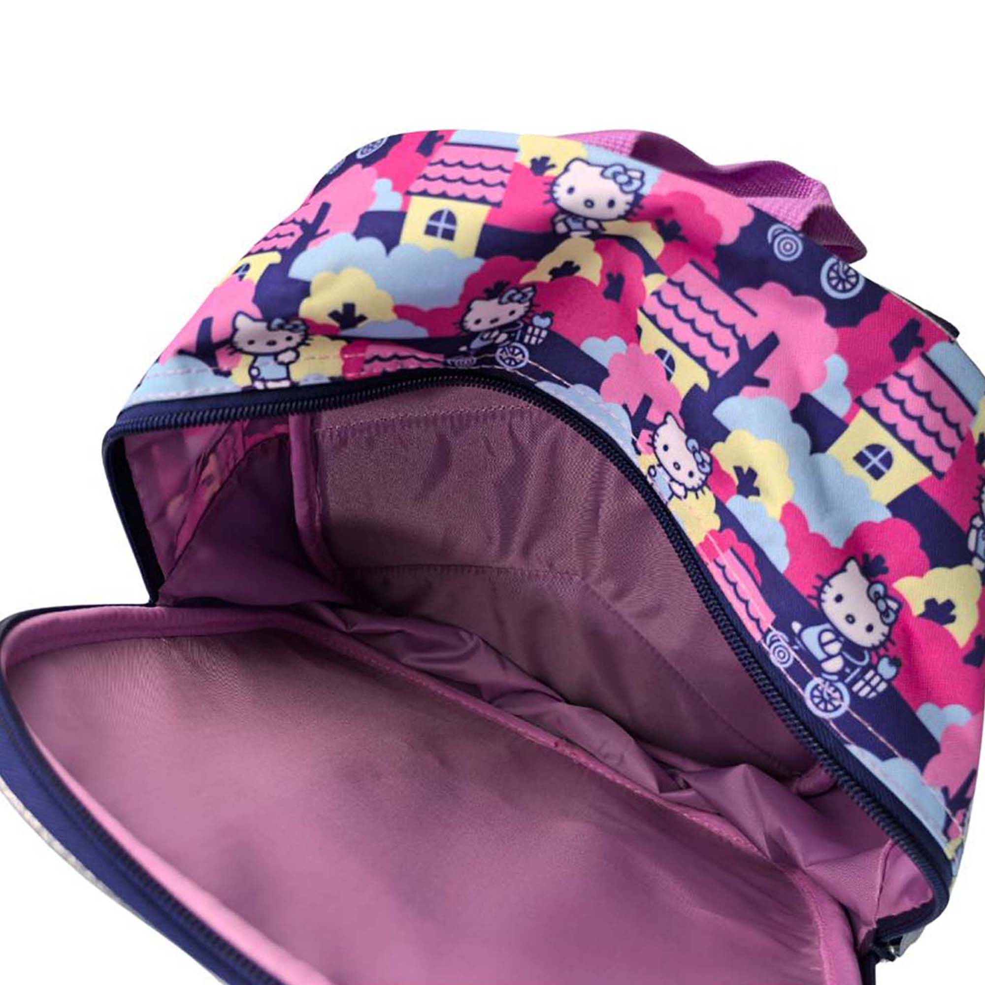 Mochila de Hello Kitty abierta, mostrando el interior rosa.