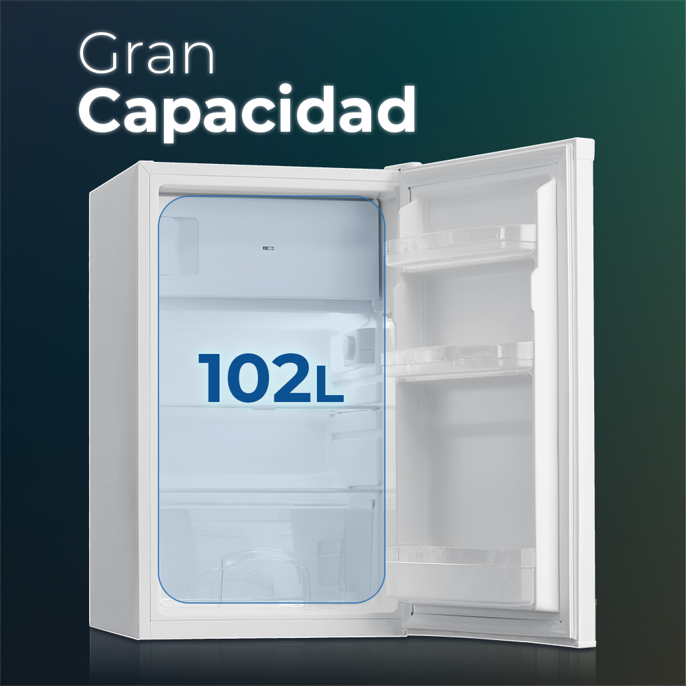 Interior de un refrigerador con capacidad de 102L. La puerta está abierta con estantes en el interior. Resaltado azul.