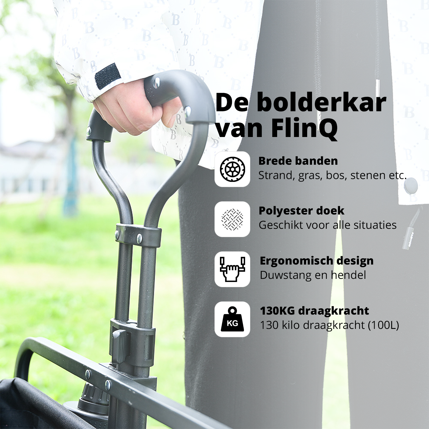 Nahaufnahme einer Hand, die den Griff eines schwarzen Faltwagens hält und sein ergonomisches Design hervorhebt.