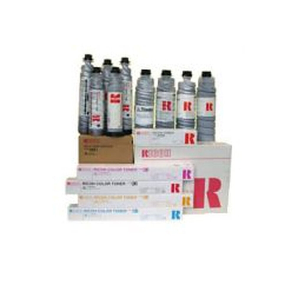 Una collezione di cartucce d'inchiostro e toner, con sfondo bianco e marchio Ricoh.