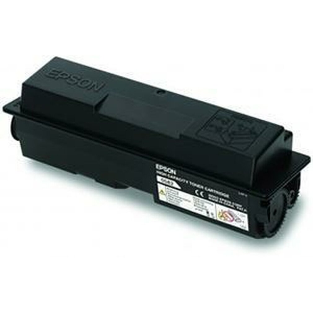 Una cartuccia toner Epson nera su sfondo bianco, con etichetta bianca e testo nero.