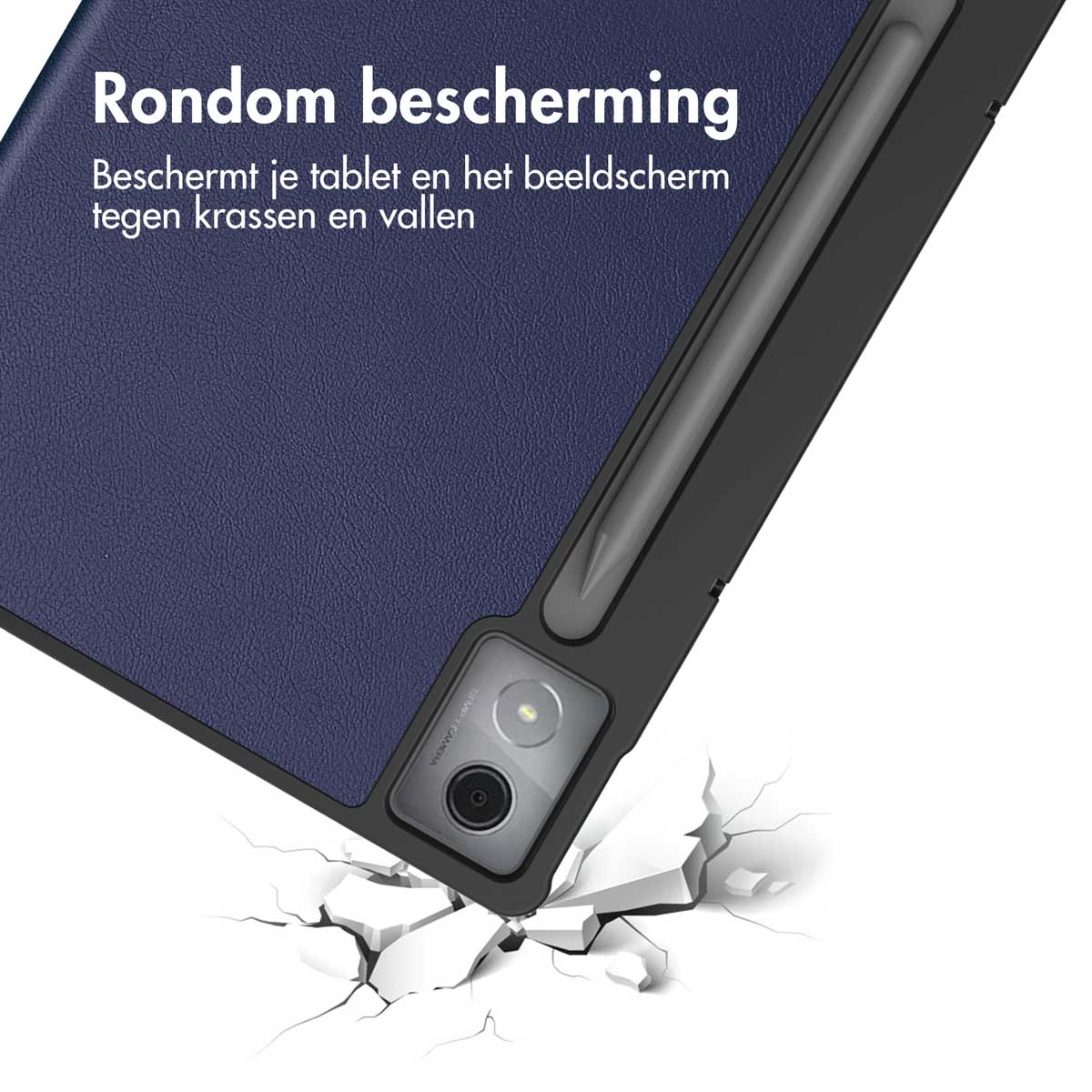 Tablethoes met donkerblauwe hoes, gebarsten grondeffect, stylus zichtbaar.