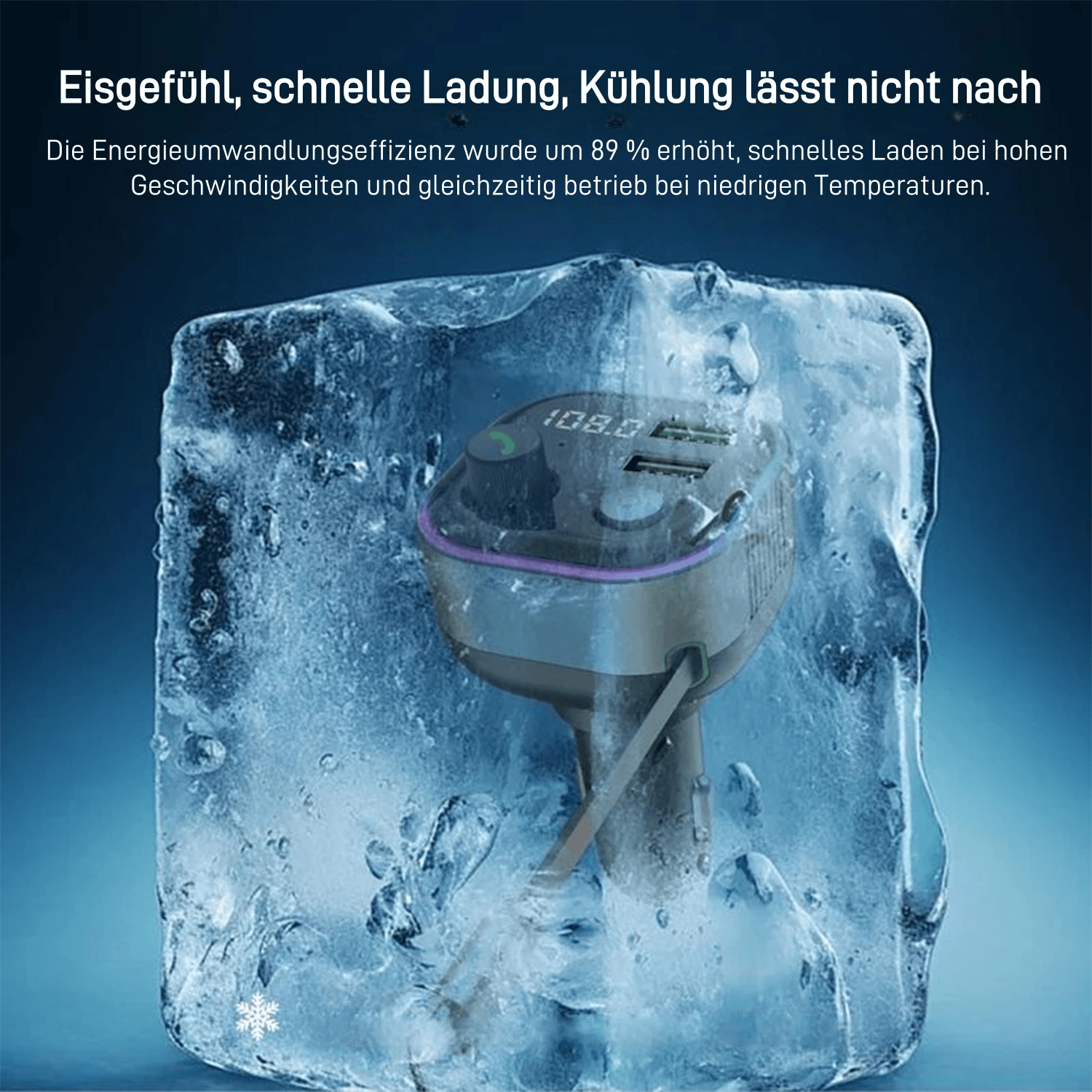 Kfz-Ladegerät in Eiswürfel. Anzeige mit Zahlen. Der Eiswürfel ist gerissen.