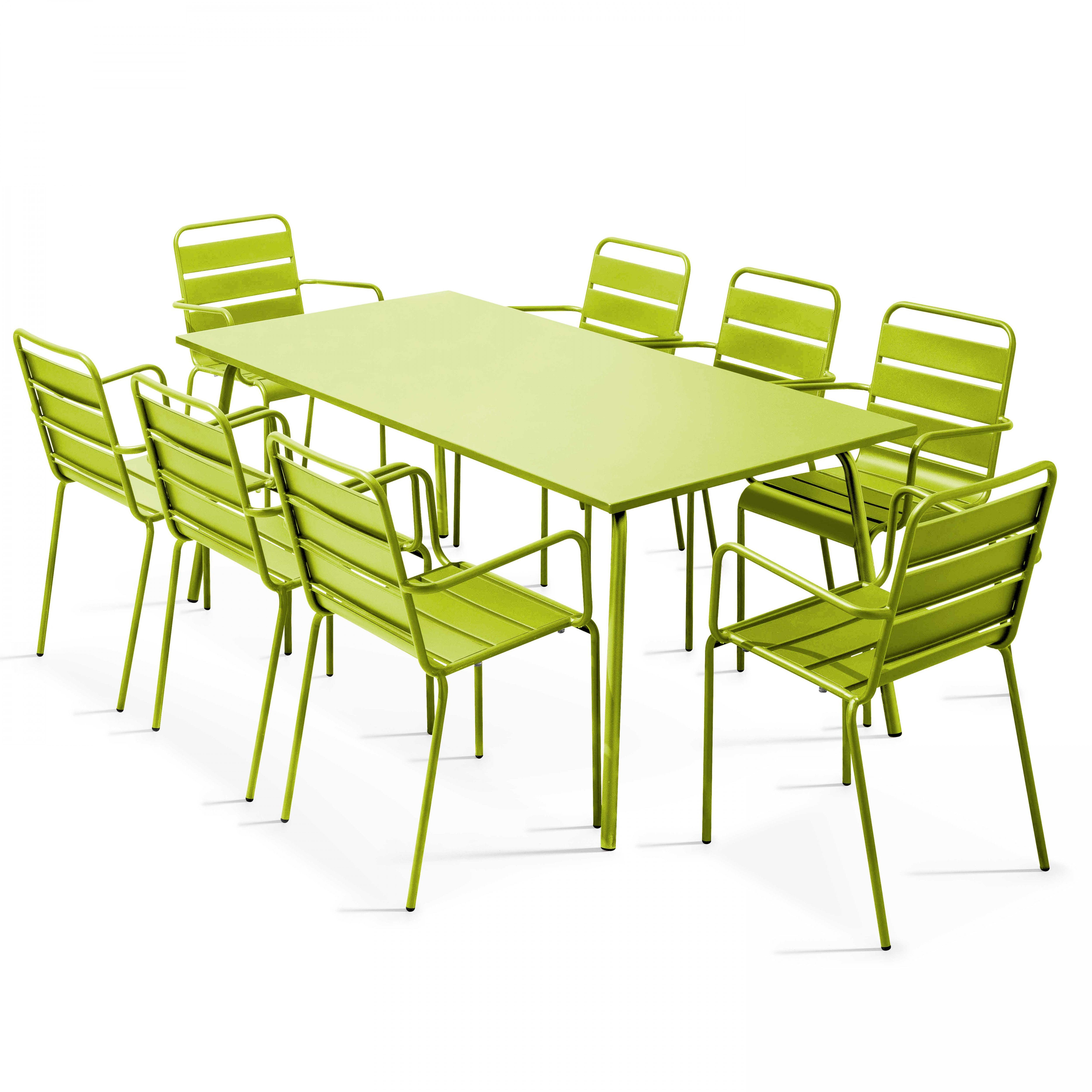 Ein grüner Tisch und sechs grüne Stühle. Weißer Hintergrund.