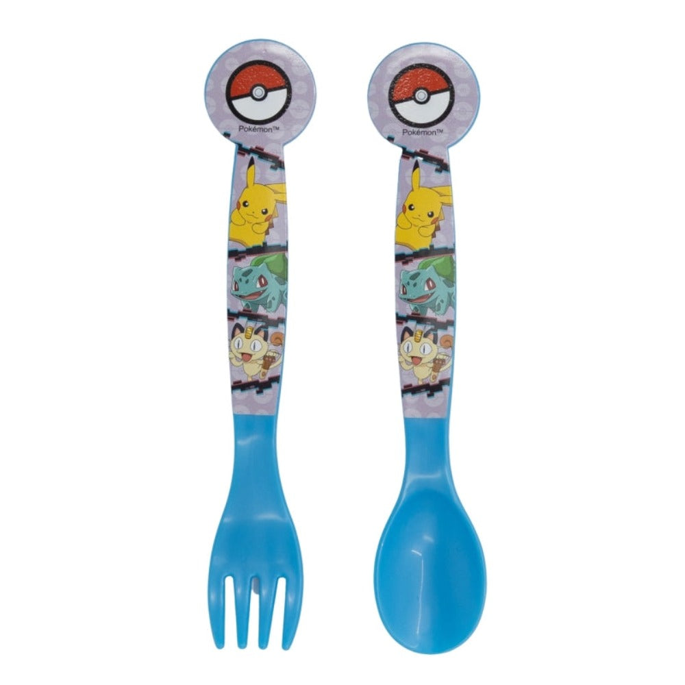 Zwei Pokemon-Gabeln und -Löffel. Blaue Griffe. Pokemon-Charaktere oben.
