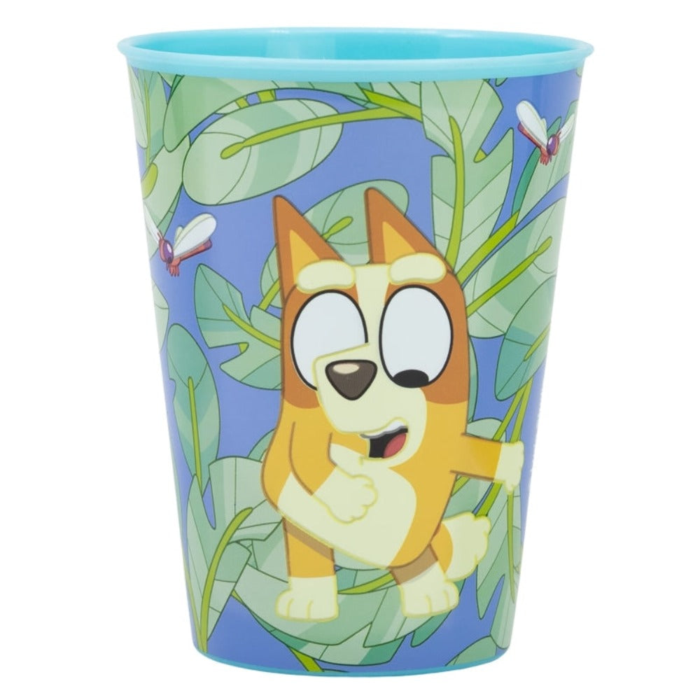 Taza de Bluey con el personaje de dibujos animados Bluey.