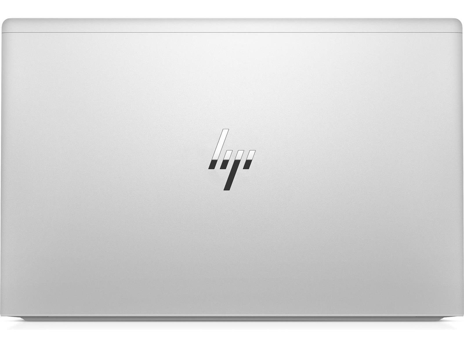 Silberner Laptop, geschlossen, mit HP-Logo auf der Rückseite, auf weißem Hintergrund.