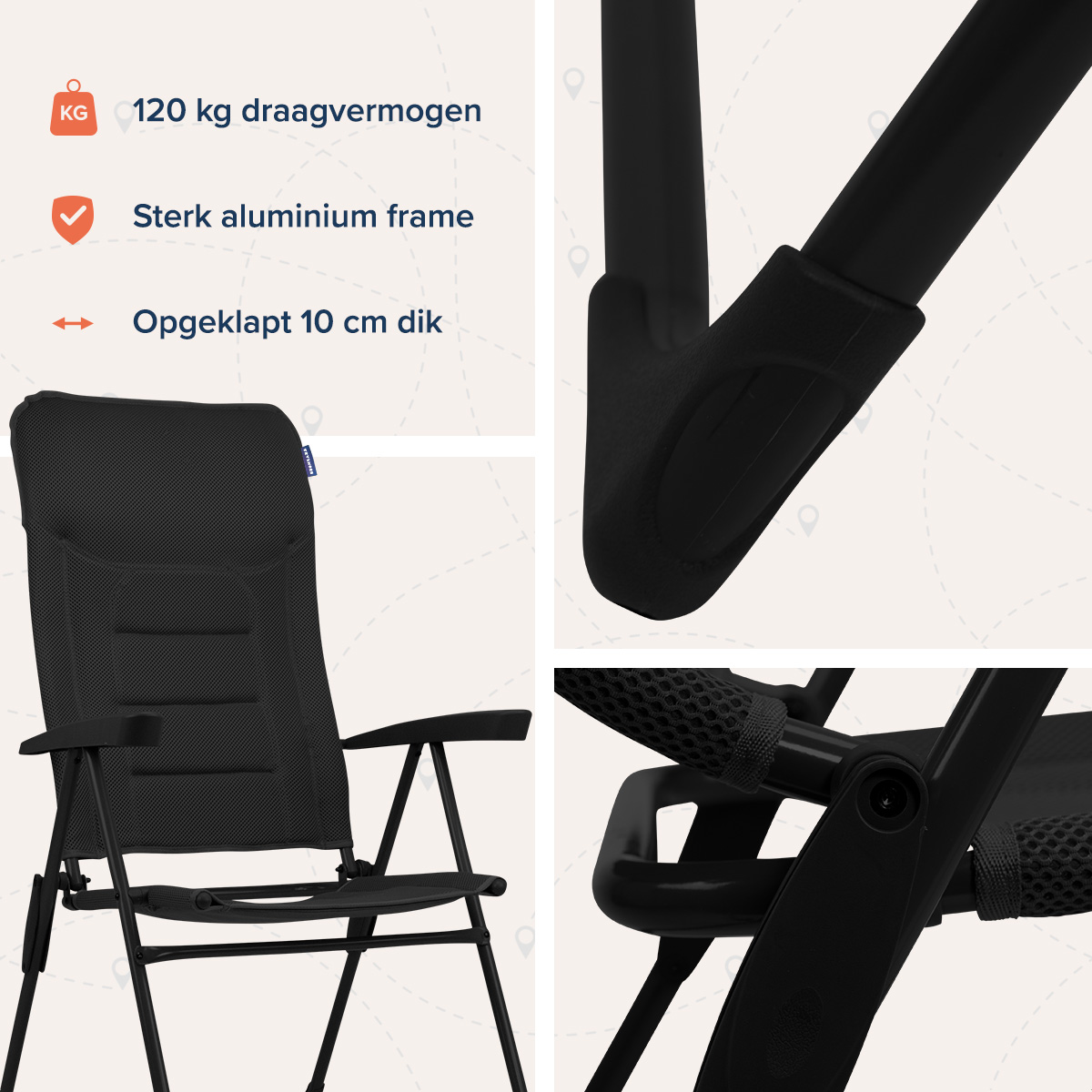 Close-up van een zwarte klapstoel, met details zoals het frame en tekstlabels.