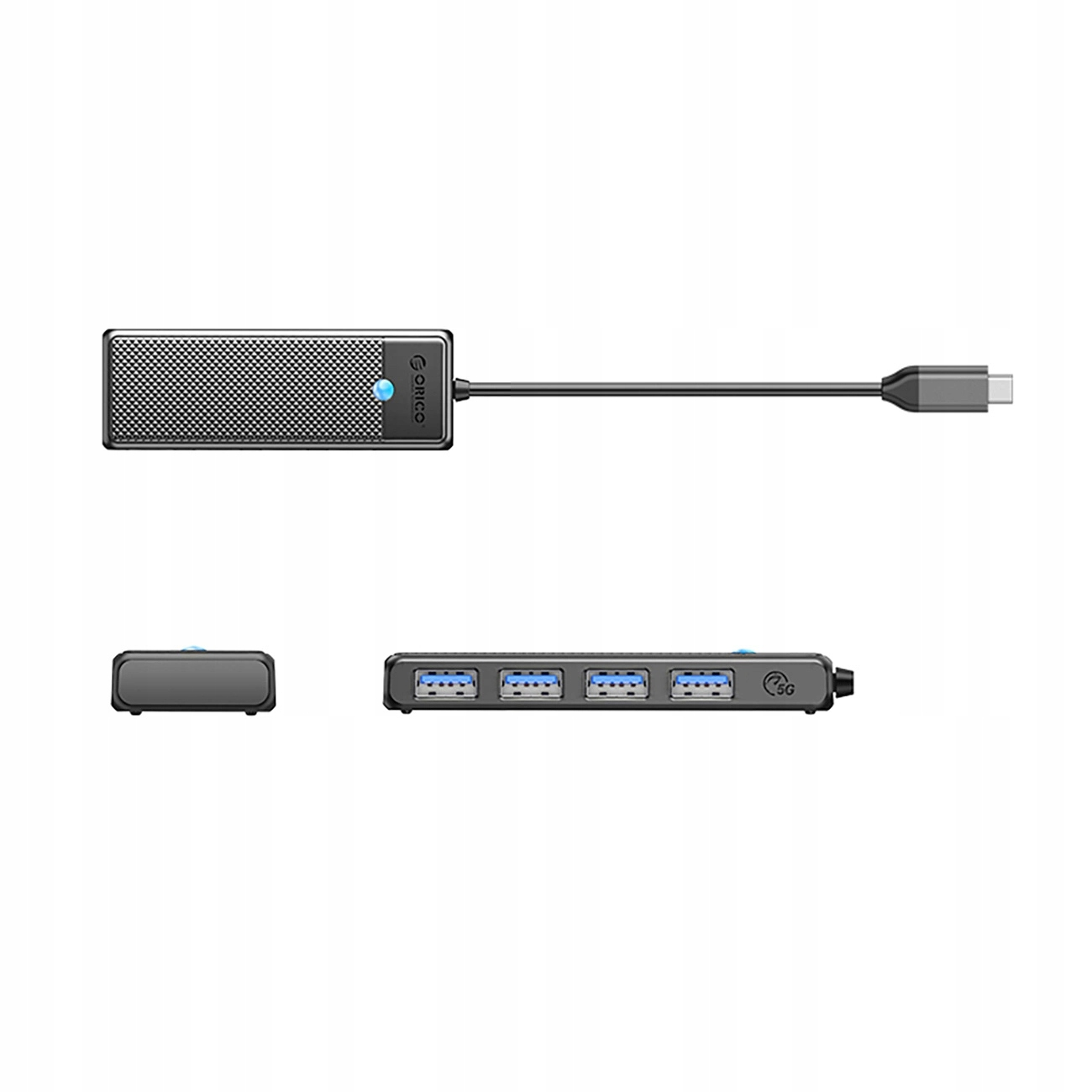 Czarny hub USB ze złączem USB-C. Trzy porty USB. Hub znajduje się na białym tle.