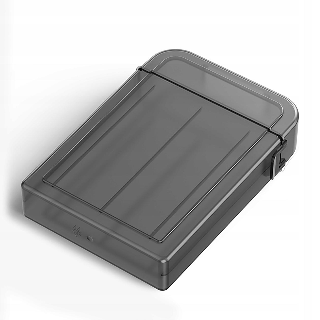 Czarny, prostokątny, półprzezroczysty plastikowy pojemnik do przechowywania. Ma zatrzask i małe logo.