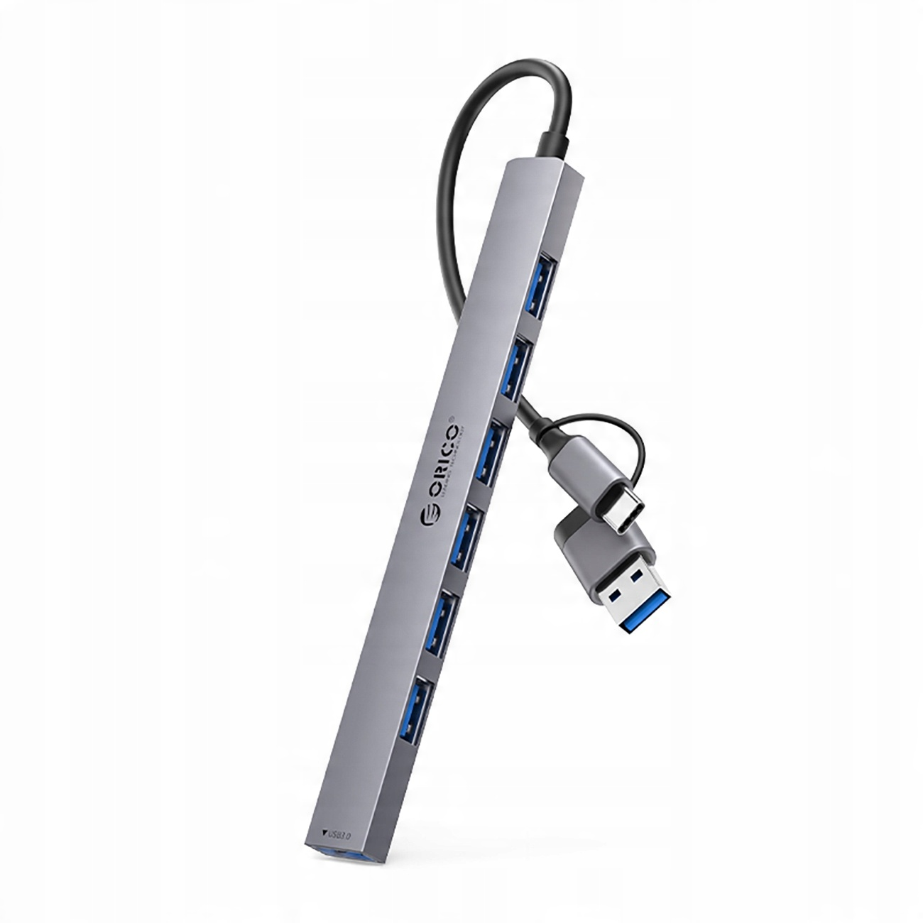 Srebrny hub USB z 7 portami i czarnym kablem.