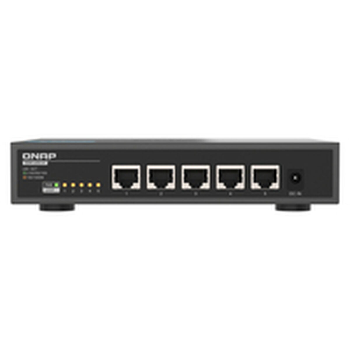 Czarny router QNAP. Ma pięć portów i kontrolki z przodu. Logo QNAP jest widoczne.