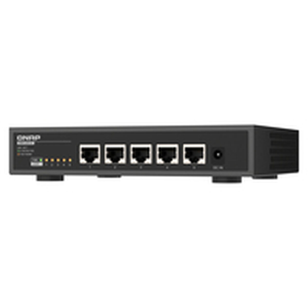 Czarny router QNAP. Ma pięć portów i kontrolki z przodu, logo QNAP po lewej stronie.