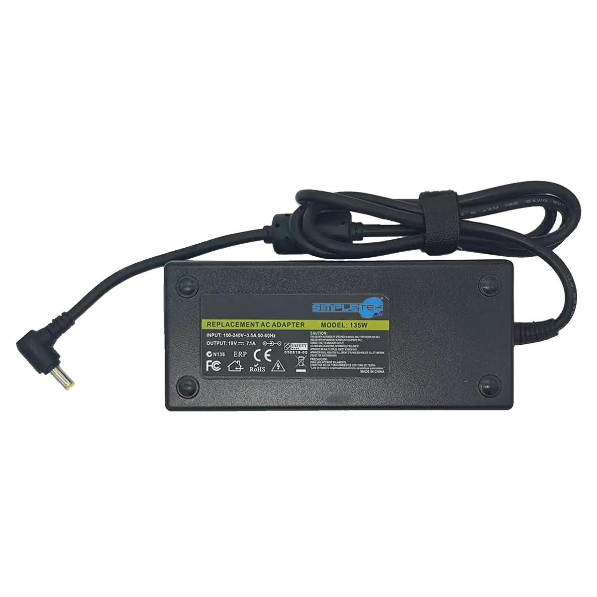 Czarny zasilacz z kablami i tekstem 'REPLACEMENT AC ADAPTER'.