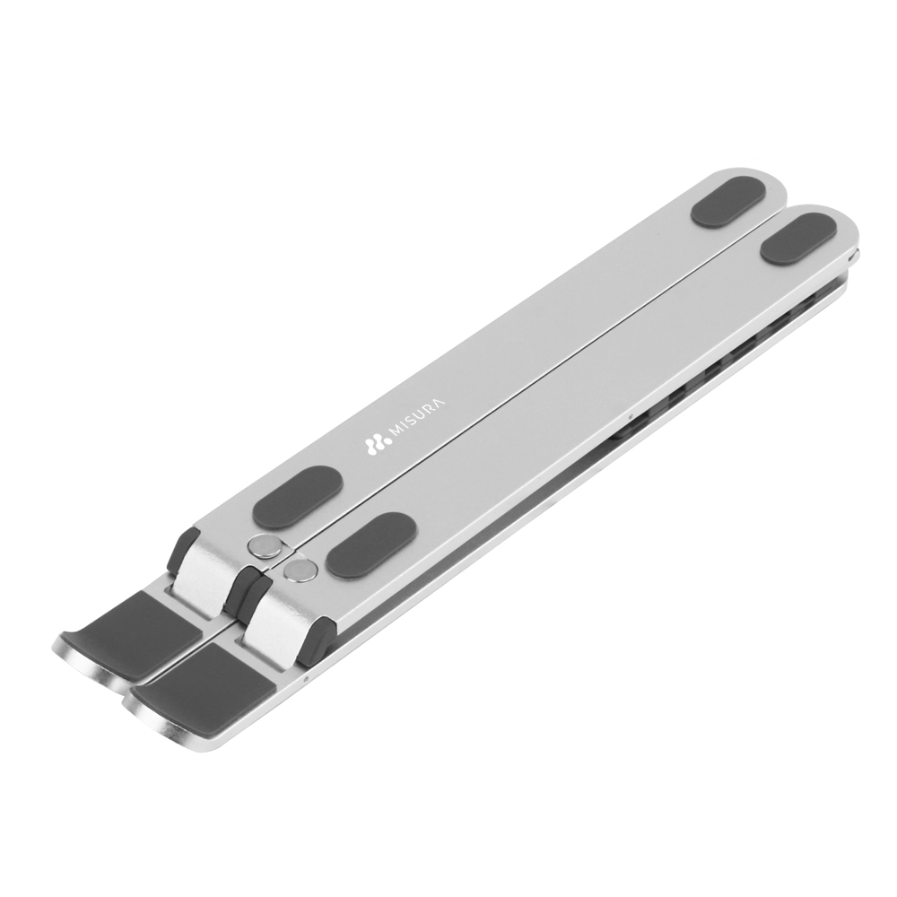 Supporto per laptop pieghevole argentato con cuscinetti in gomma grigia e logo Misura.
