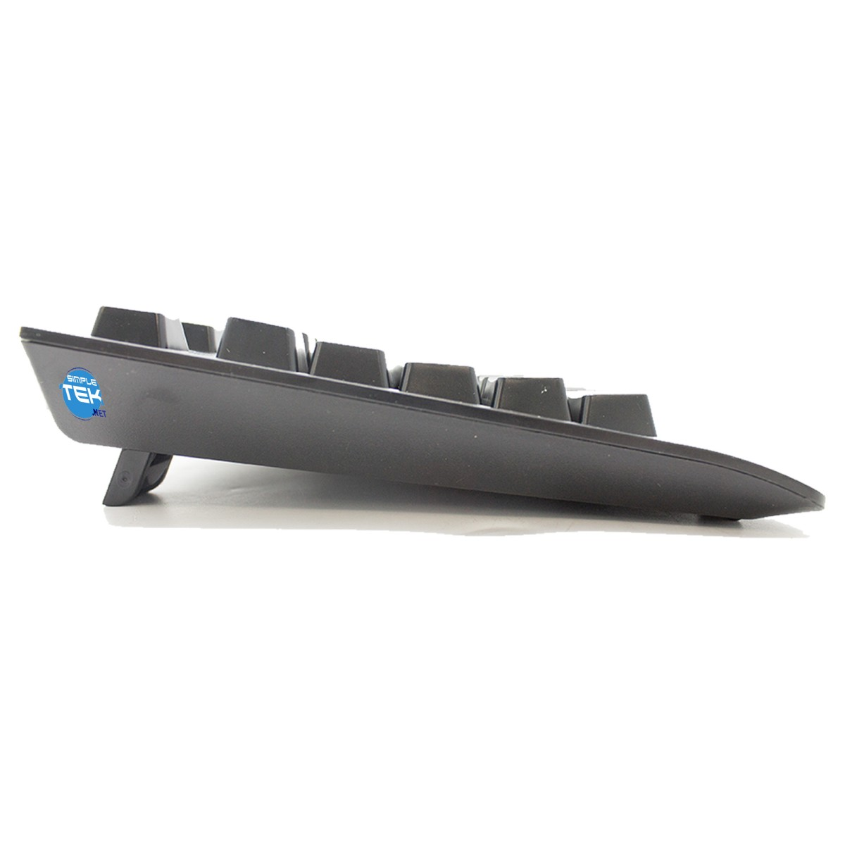 Schwarze Tastatur. Die Tastatur ist von der Seite zu sehen. Die Tastatur hat ein Logo.