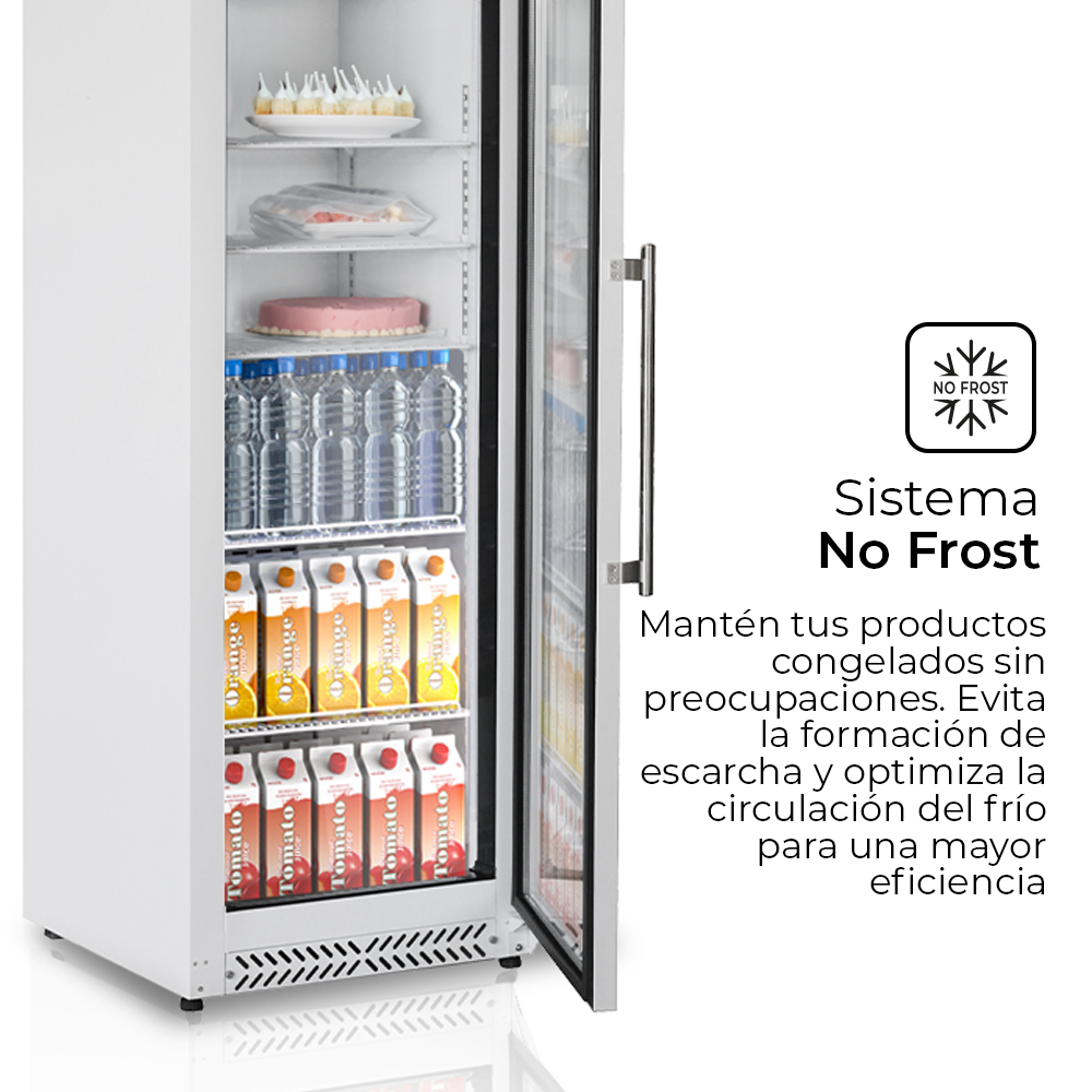 Refrigerador con puerta abierta, mostrando estantes con comida y bebidas, y texto sobre No Frost.