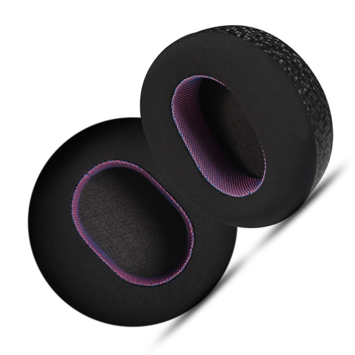 Due cuscinetti auricolari circolari neri con interno blu e rosa. I cuscinetti sono su sfondo bianco.