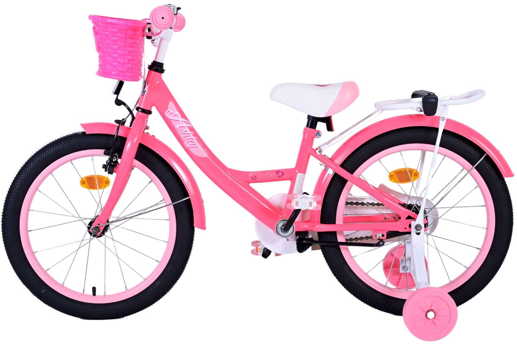 Ein rosa Kinderfahrrad mit Stützrädern und einem Korb.