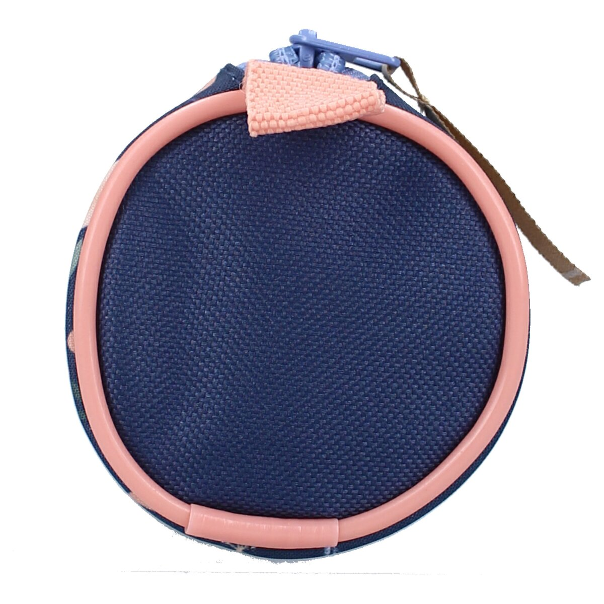 Kreisförmiges blaues Etui mit rosa Rahmen und blauem Reißverschluss. Innen zeigt sich ein gemusterter Stoff.