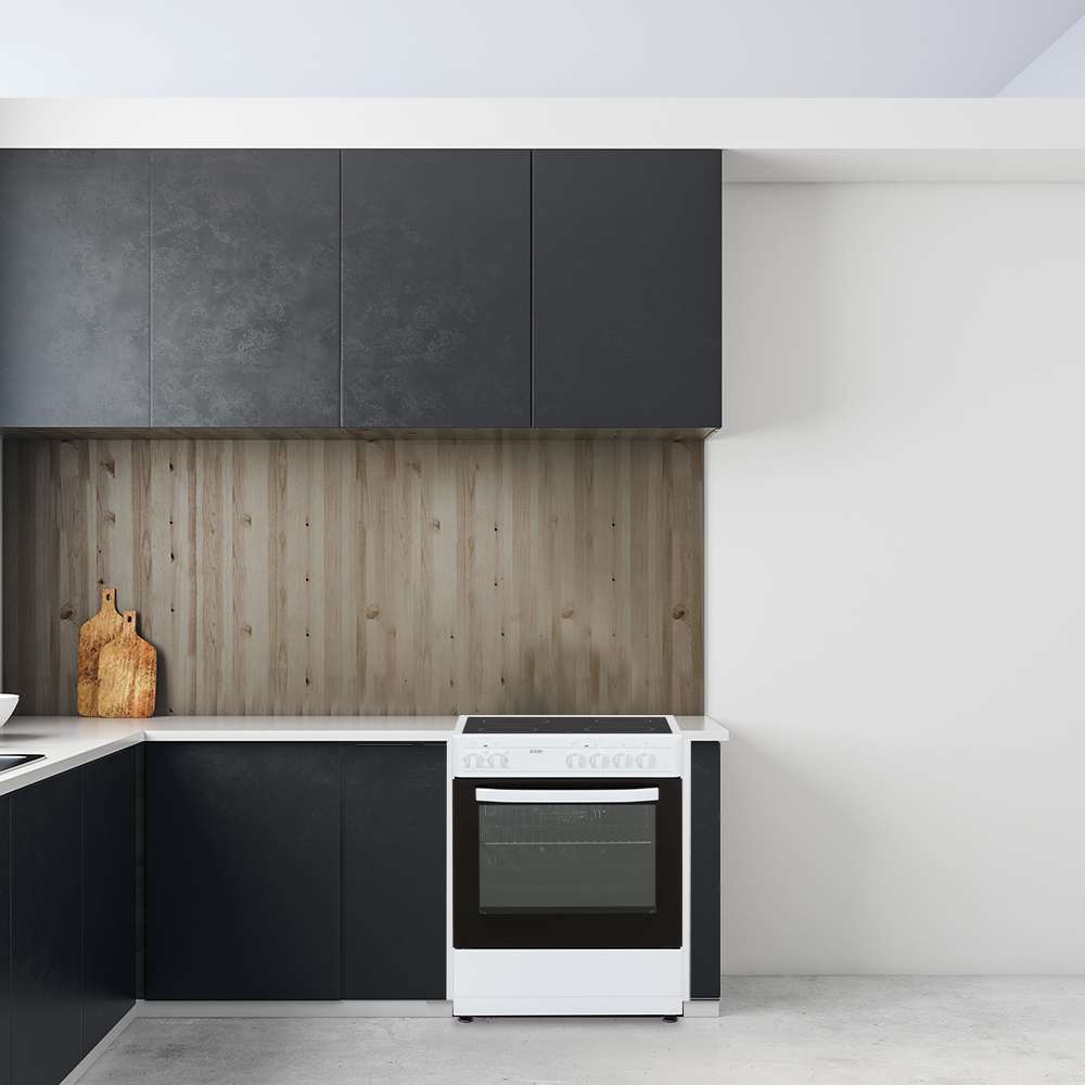 Cocina moderna con paredes blancas y una estufa blanca. El fondo presenta gabinetes de madera y una encimera blanca.
