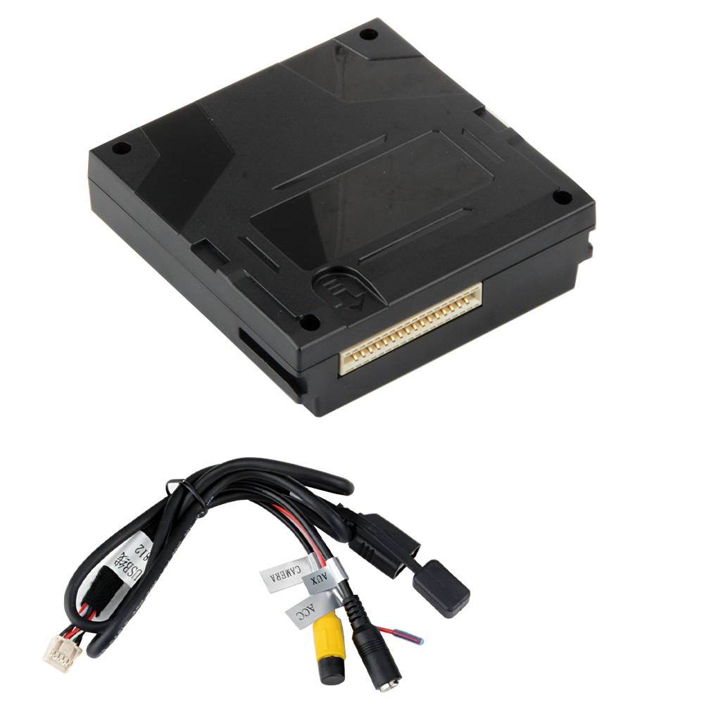 Imagen de un dispositivo electrónico negro con un haz de cables. El dispositivo tiene conectores y un cable etiquetado para ACC, AUX y CÁMARA.