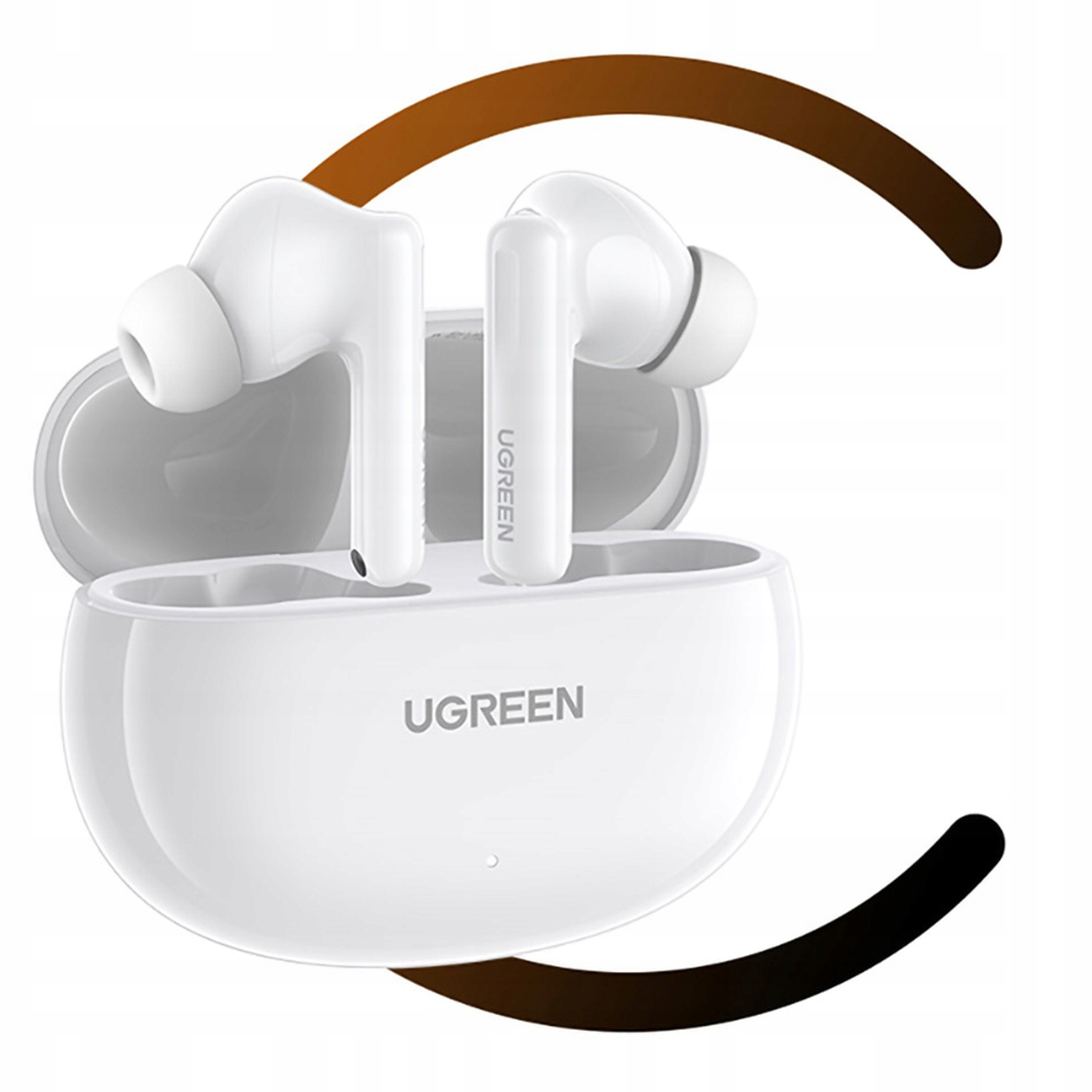 Białe słuchawki UGREEN w etui ładującym. Etui na białej powierzchni z zakrzywionym brązowo-czarnym wzorem.
