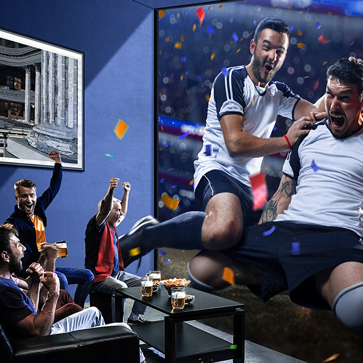 Grupa ludzi oglądających mecz sportowy na dużym ekranie. Niektórzy kibicują, z napojami i przekąskami na stole.