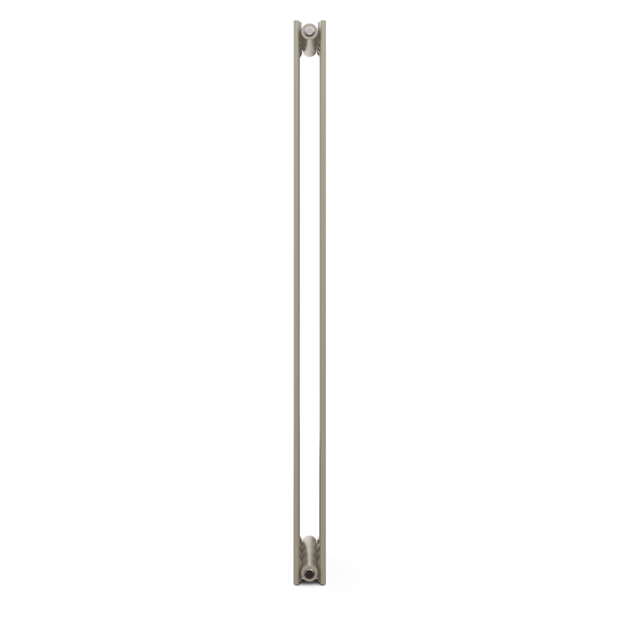 Un radiatore verticale color argento con due barre parallele. È isolato su sfondo bianco.