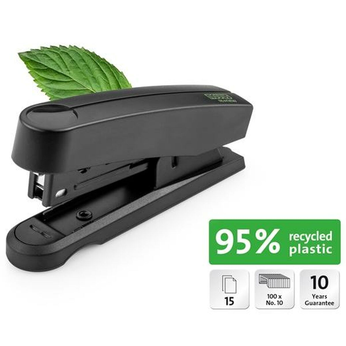 Schwarzer Tacker mit grünem Blatt und Text: 95 % recycelter Kunststoff.