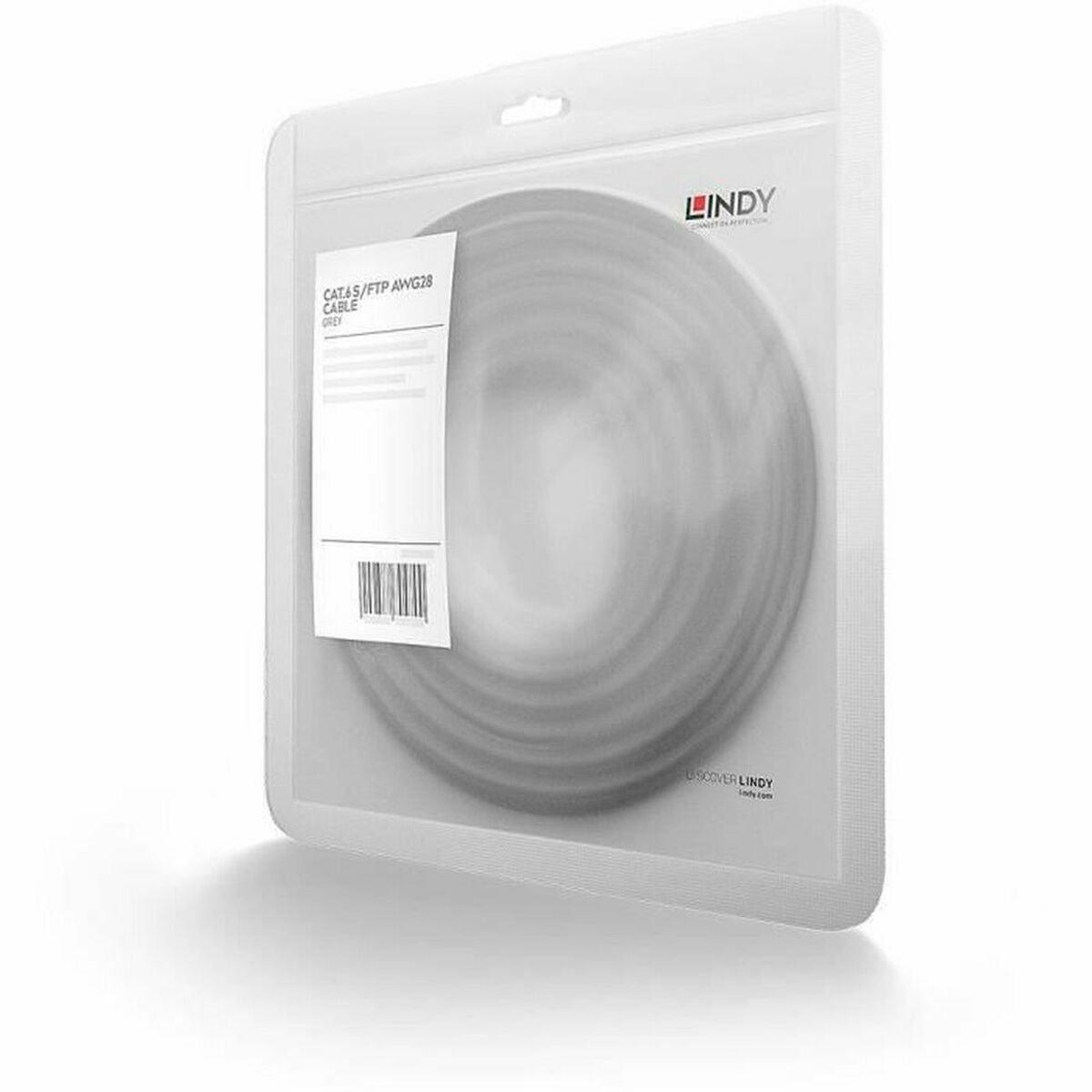 Un cable Lindy CAT6, empaquetado en plástico transparente, muestra un carrete de cable gris y detalles del producto en una etiqueta blanca.