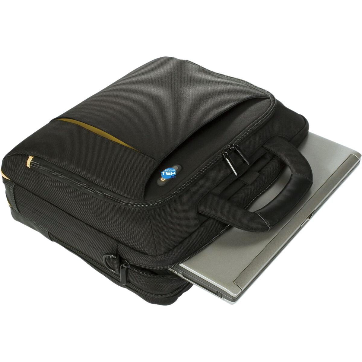 Borsa nera per laptop con laptop all'interno. Dettagli oro. Vista angolata su sfondo bianco.