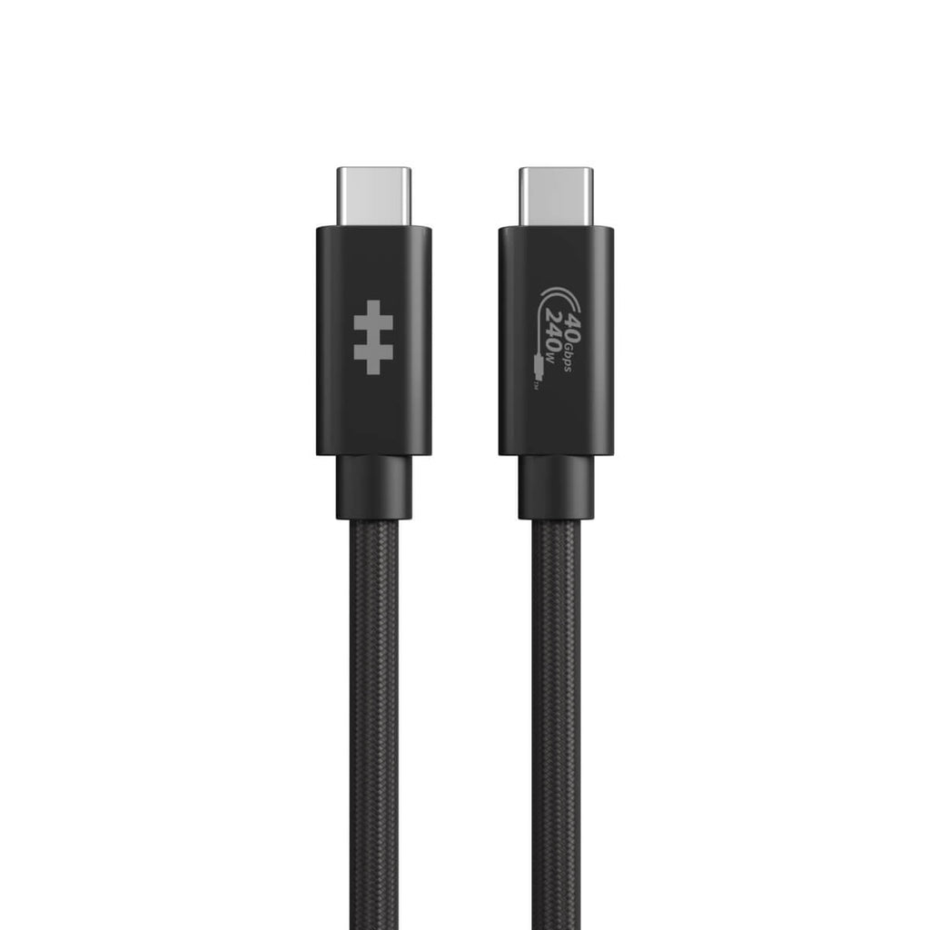 Due cavi USB-C neri con connettori neri. Un connettore ha il logo di una croce. L'altro ha il testo 40gbps 240w.