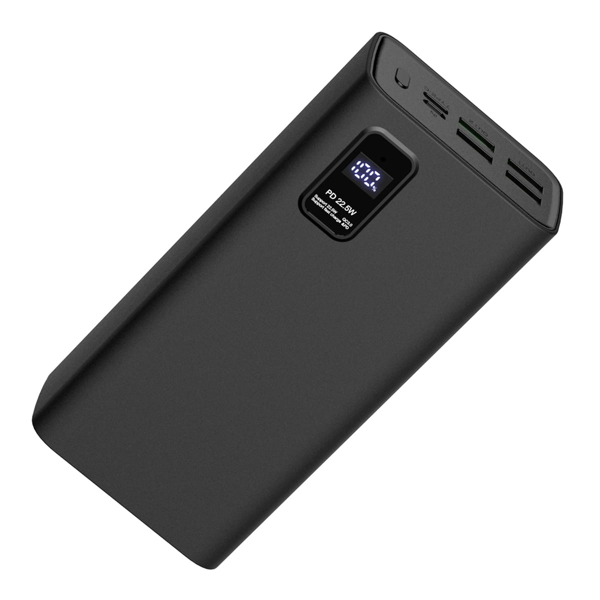 Schwarze Powerbank mit Display, das 100% anzeigt. Sie hat mehrere Ausgangsanschlüsse. Weißer Hintergrund.