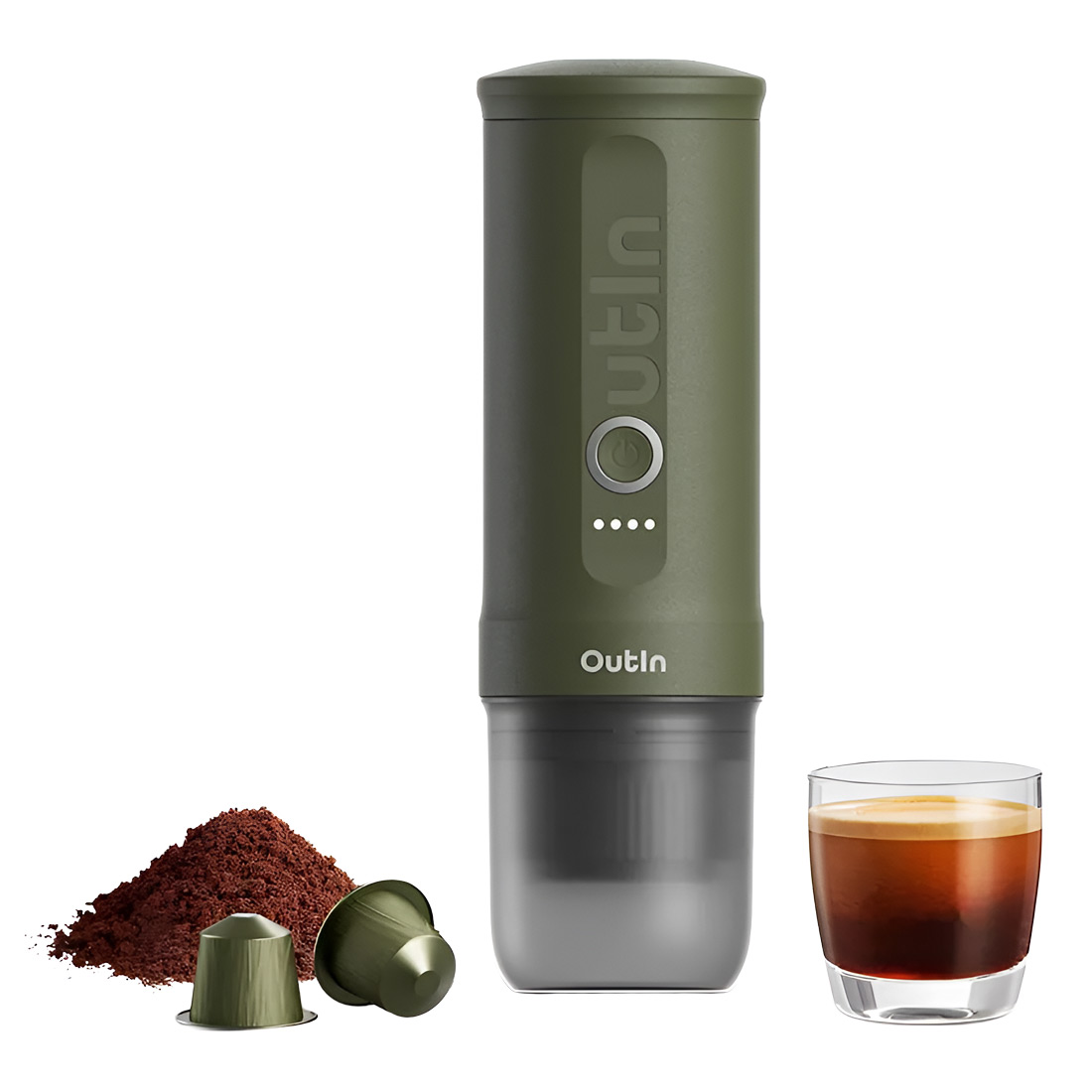 Draagbaar koffiezetapparaat, gemalen koffie, capsules en een glas koffie, op witte achtergrond.