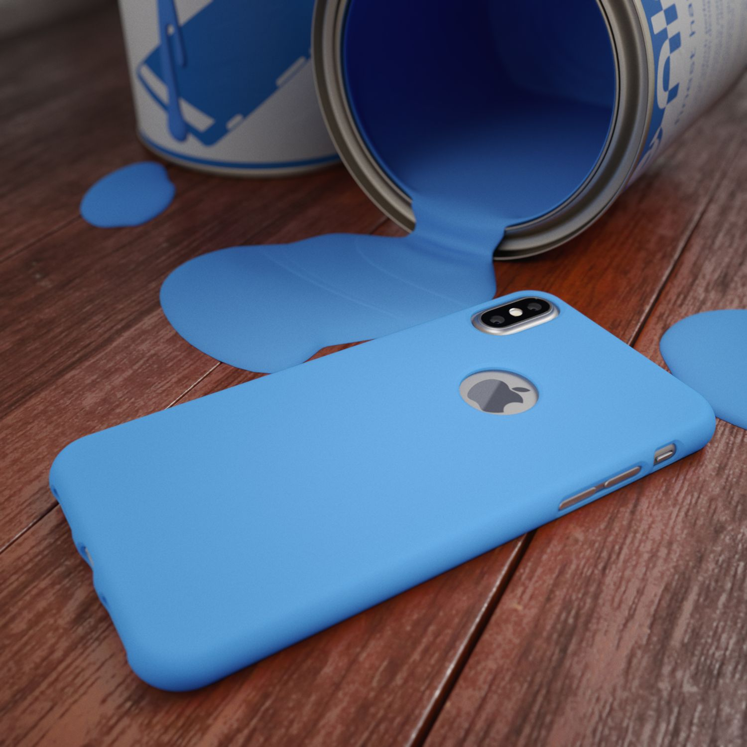 Custodia blu con vernice blu versata su una superficie di legno. Un iPhone è presente.
