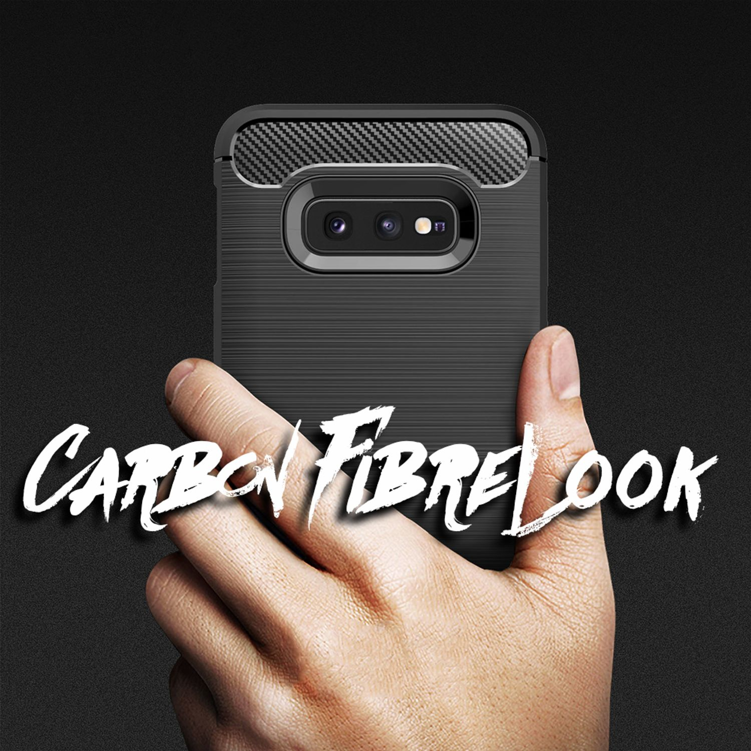 Eine Hand, die eine schwarze Handyhülle mit Carbonfaser-Optik hält. Der Text 'CARBON FIBRE LOOK' wird angezeigt.