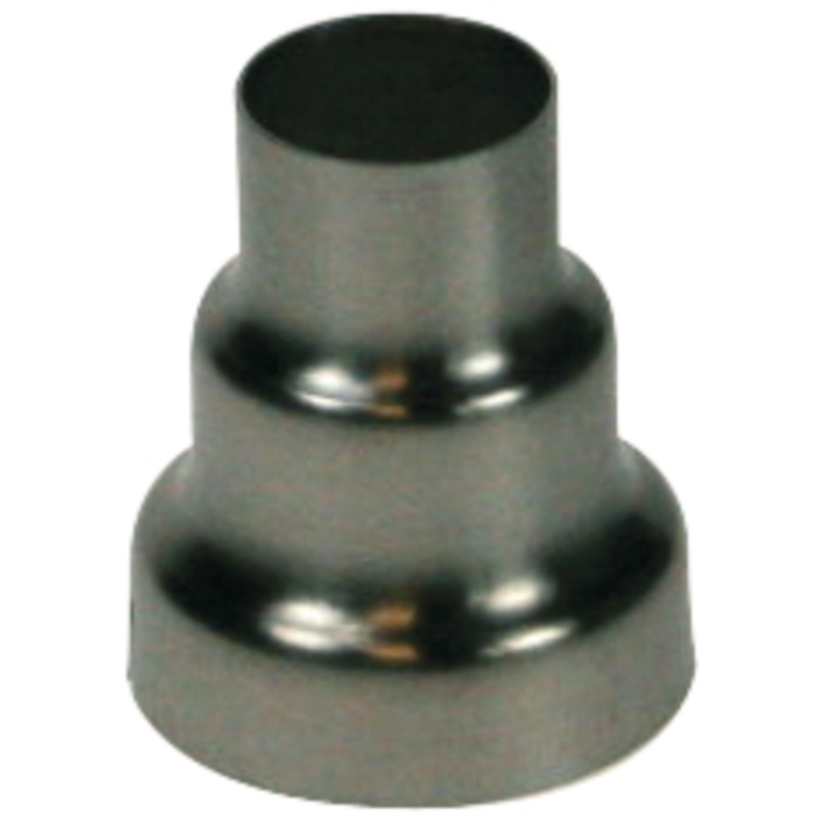 Ein Metalladapter mit zylindrischer Oberseite, der zu einer breiteren Basis abgestuft ist. Er befindet sich vor weißem Hintergrund.