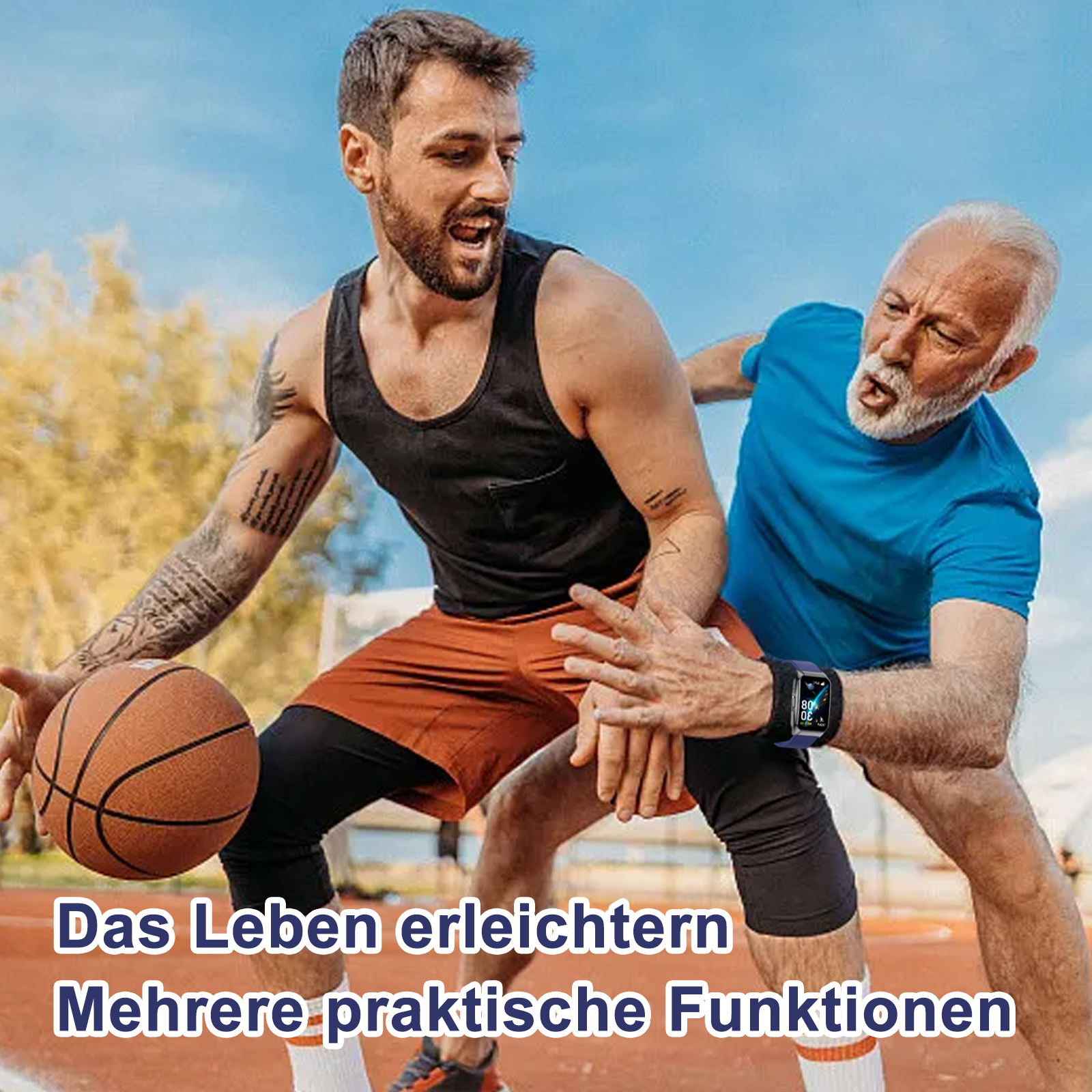 Zwei Männer spielen Basketball. Einer trägt eine Smartwatch. Der Hintergrund ist eine sonnige Szene im Freien.