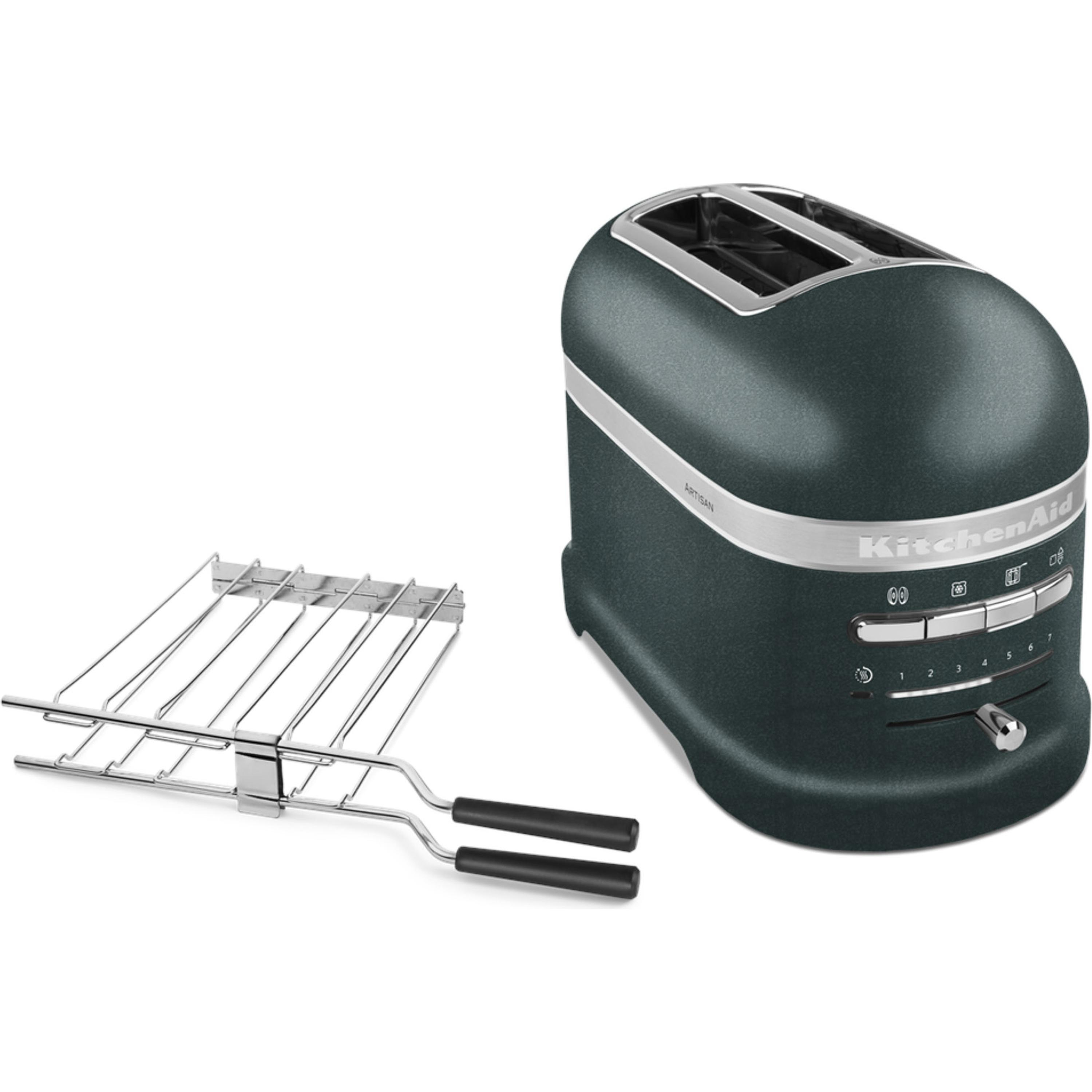 Tostapane KitchenAid verde scuro e griglia metallica. Sfondo bianco.