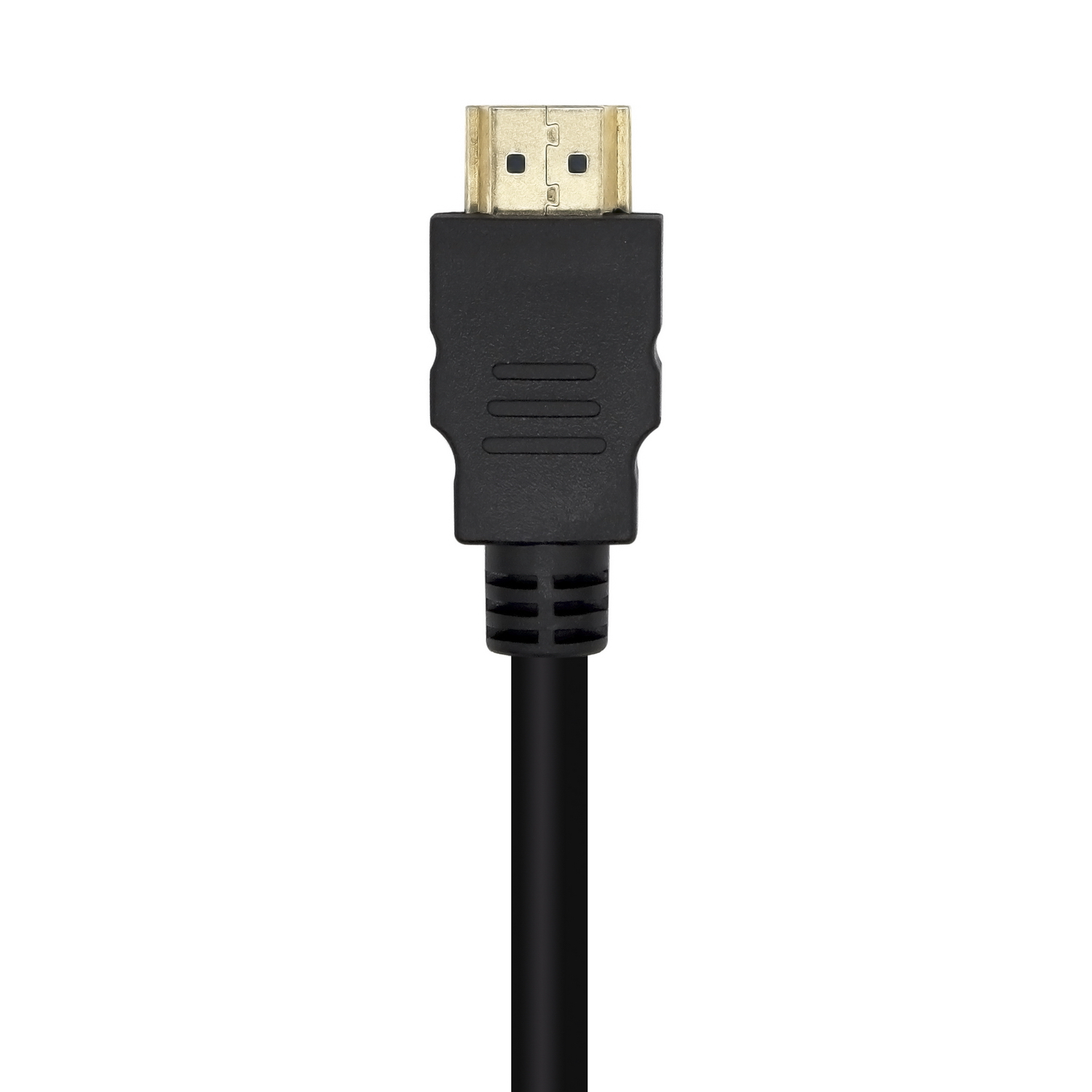 Cable HDMI negro con conector negro sobre fondo blanco. Toma cercana.