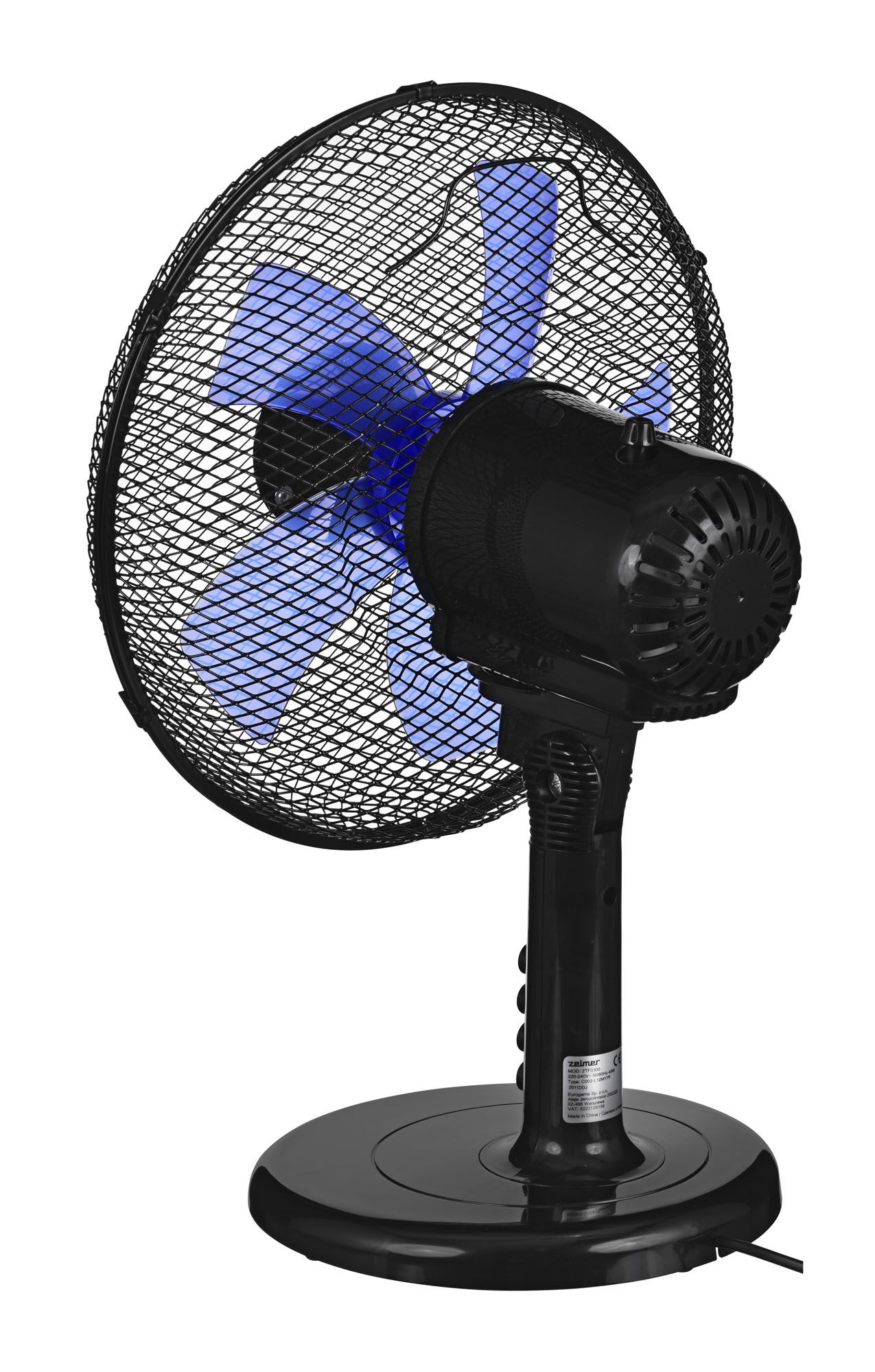 Ventilateur noir et bleu avec protection en maille, sur pied et base noirs, fond blanc.
