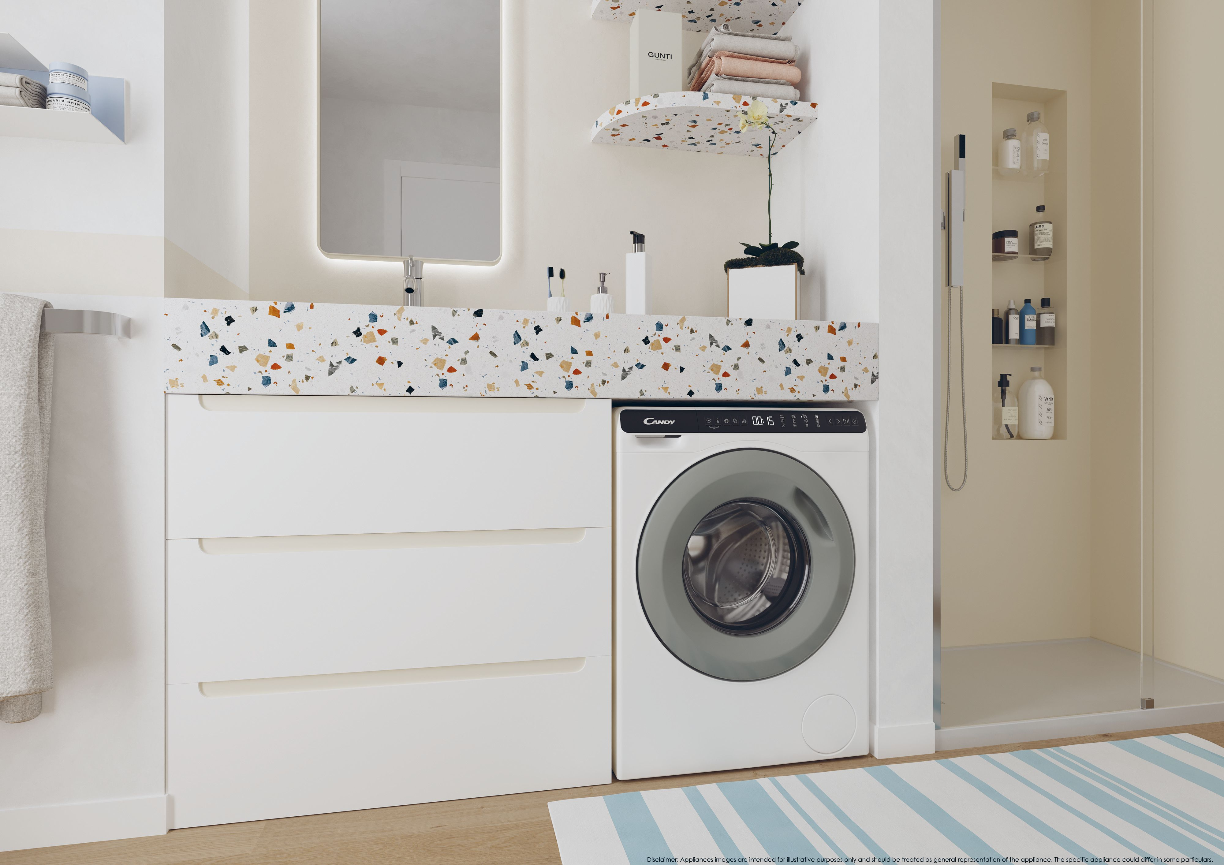 Una lavatrice a carica frontale bianca installata in un bagno con mobili bianchi e ripiani colorati.