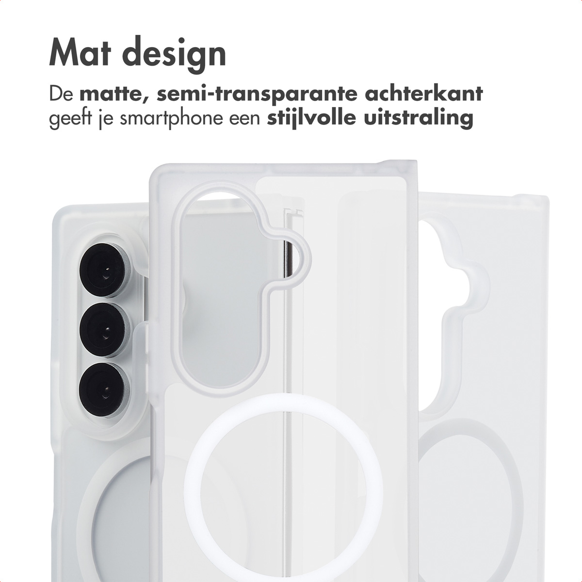 Telefoonhoesjes met een matte, semi-transparante achterkant. Witte achtergrond.